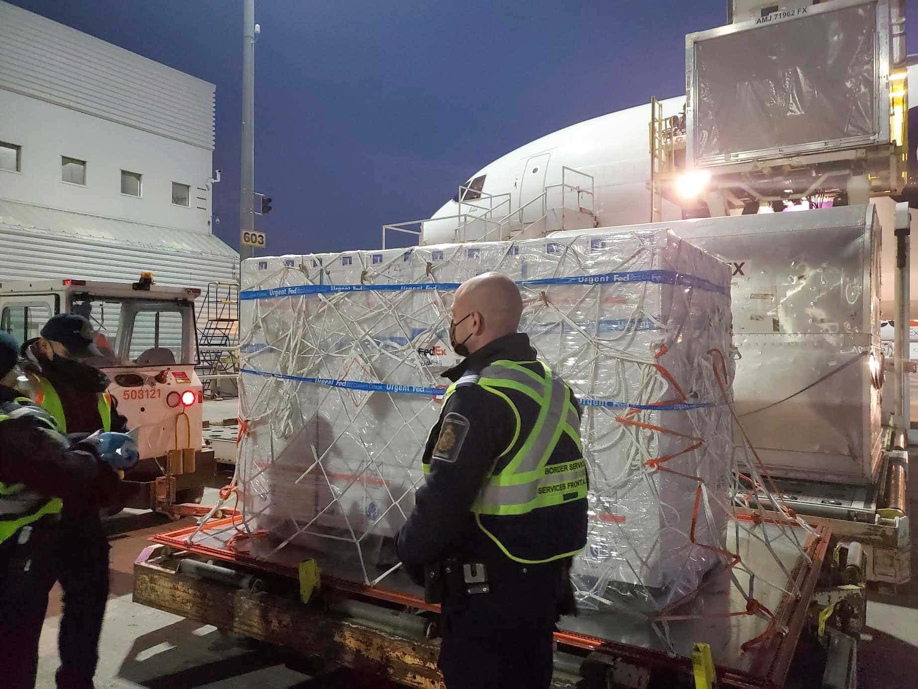 Arrivée au pays d’un demi-million de doses d’AstraZeneca en mars.