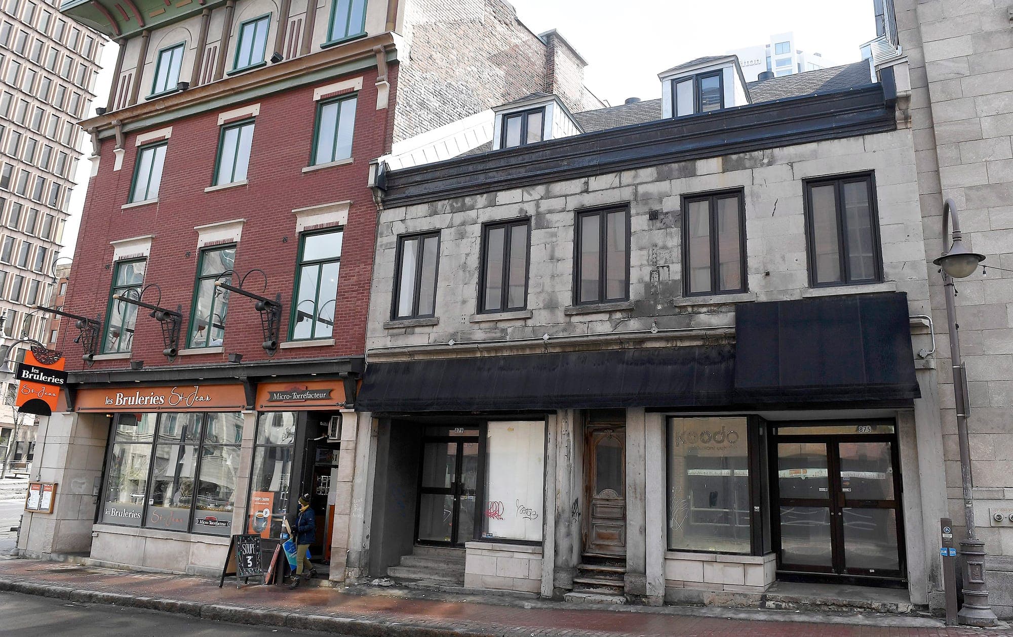 Cet édifice de la rue Saint-Jean a été acheté par la Ville dans le secteur D’Youville où elle projette d’implanter une station de tramway.