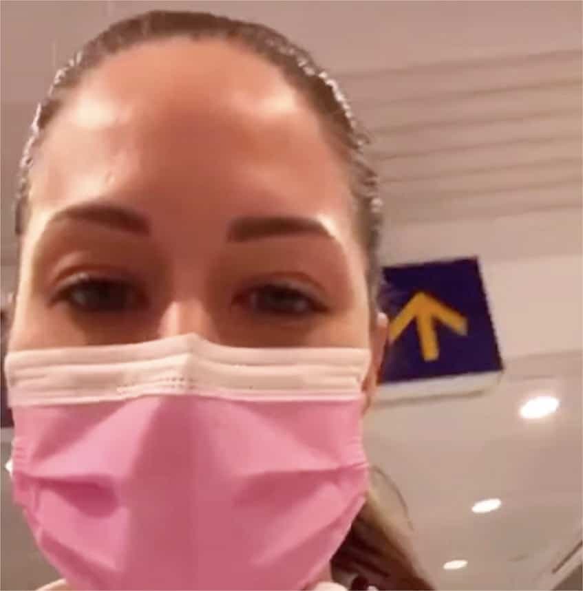 Fanny Lapointe s’est filmée en quittant l’aéroport Montréal-Trudeau.