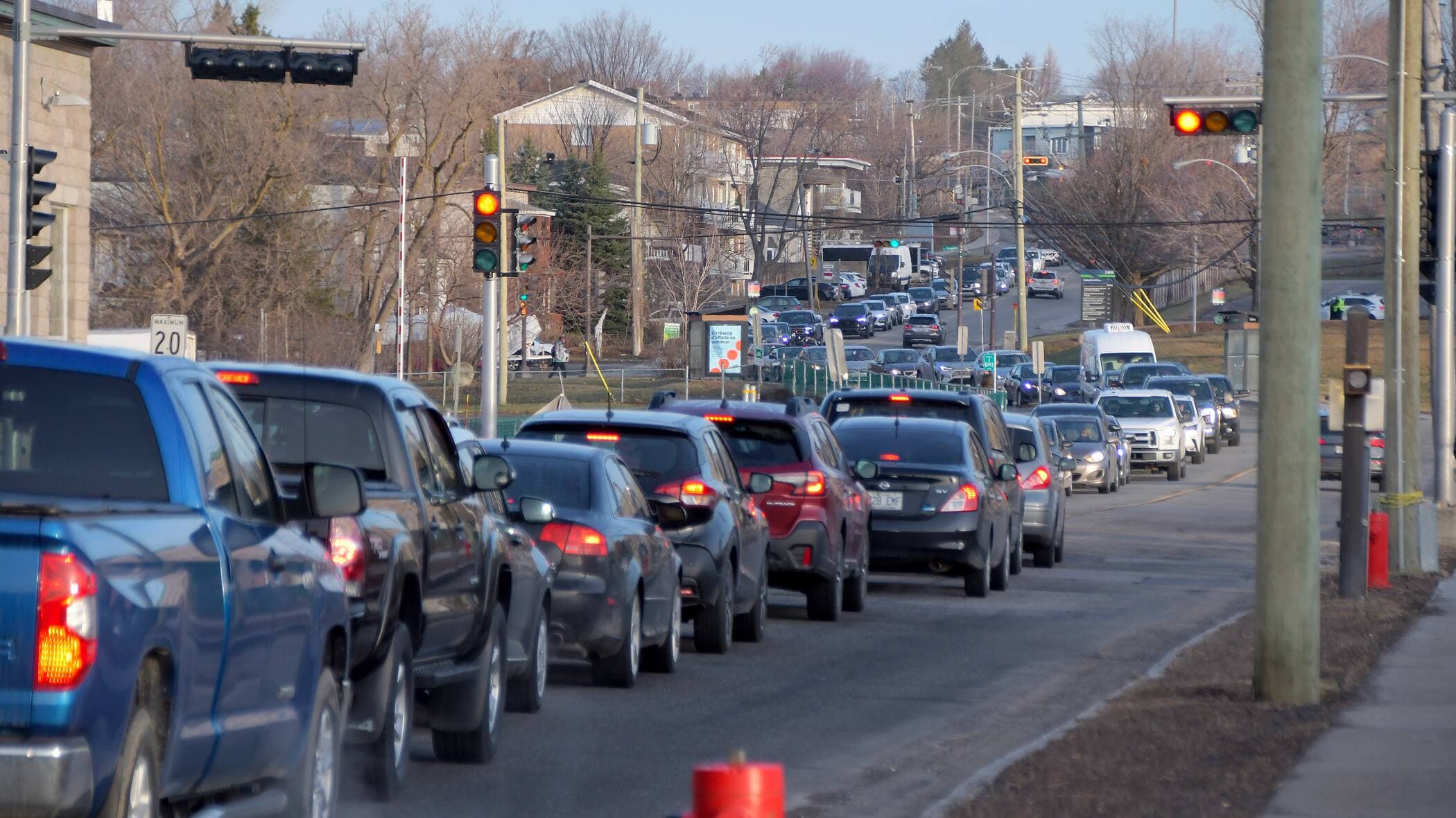 À Québec, l’engouement a provoqué un bouchon de circulation.