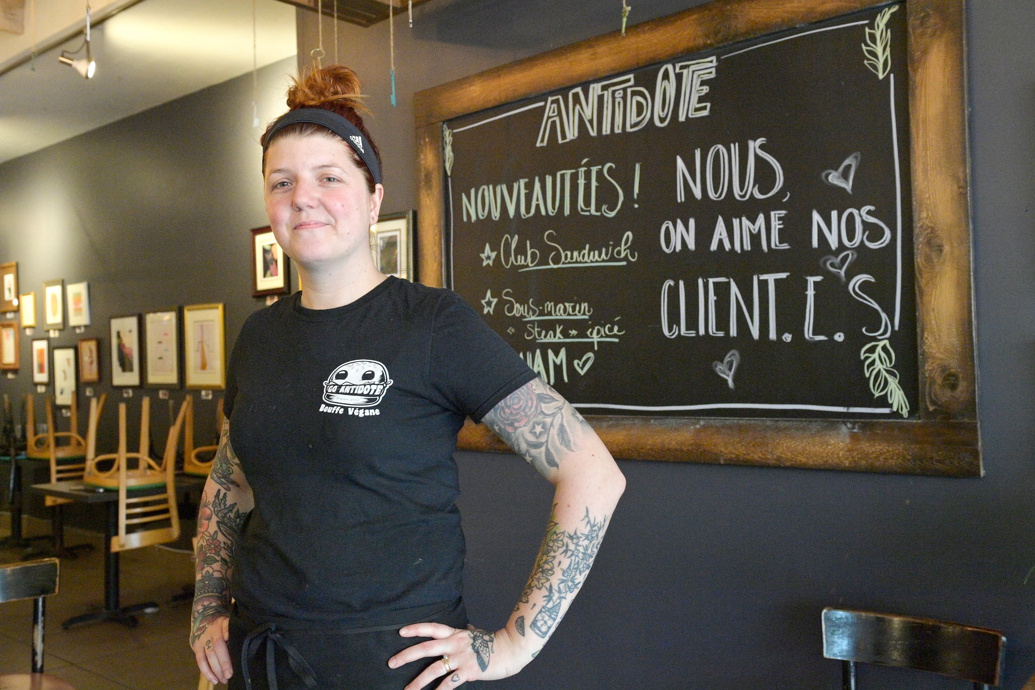 Élise Bellerose, du bistrot Antidote, trouve que l’absence de clients sur place enlève son charme au resto.