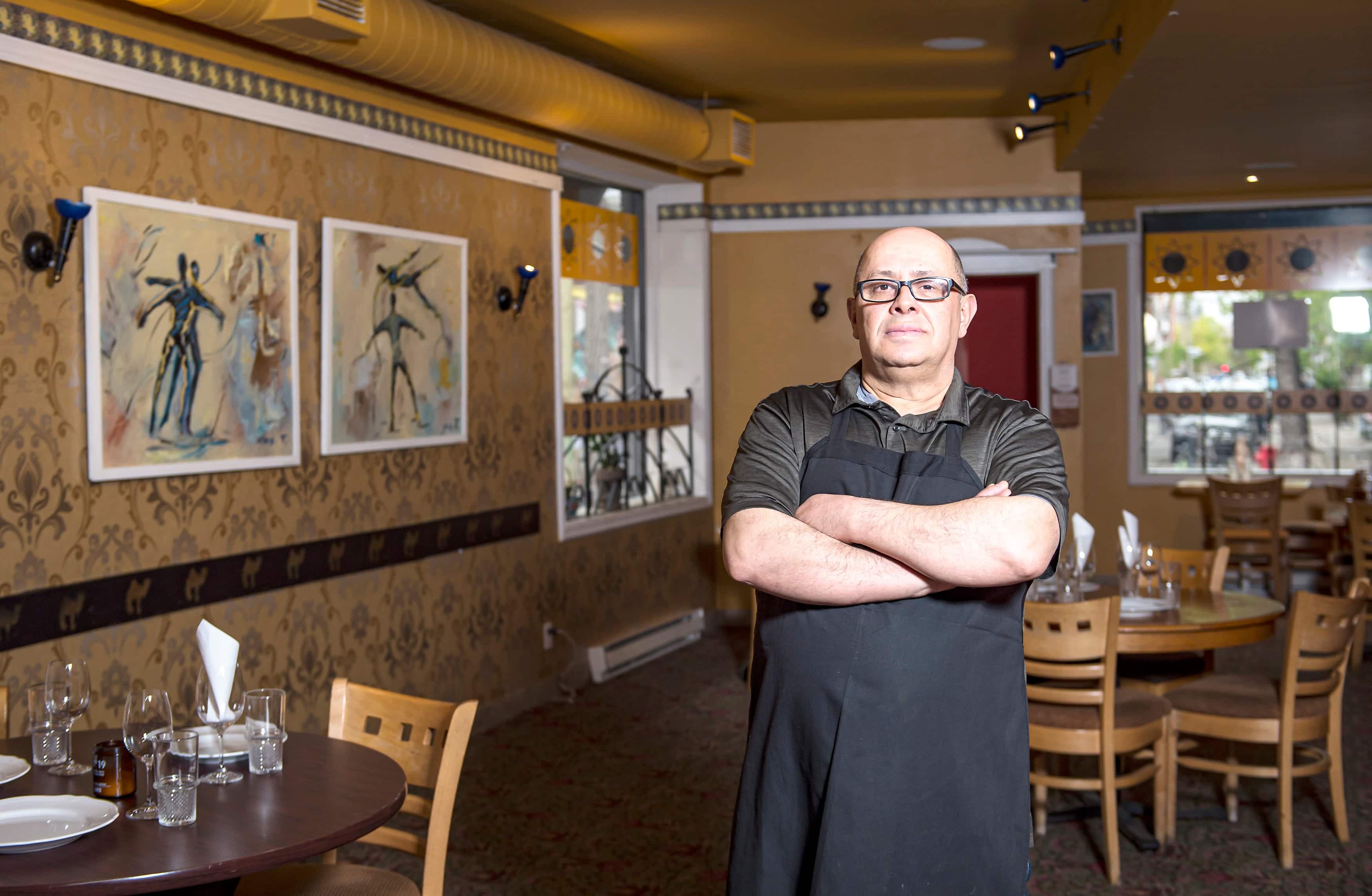 Nouredine Kara, du restaurant Au Tarot, vit difficilement le vide de la salle à manger et la baisse draconienne de son chiffre d’affaires.