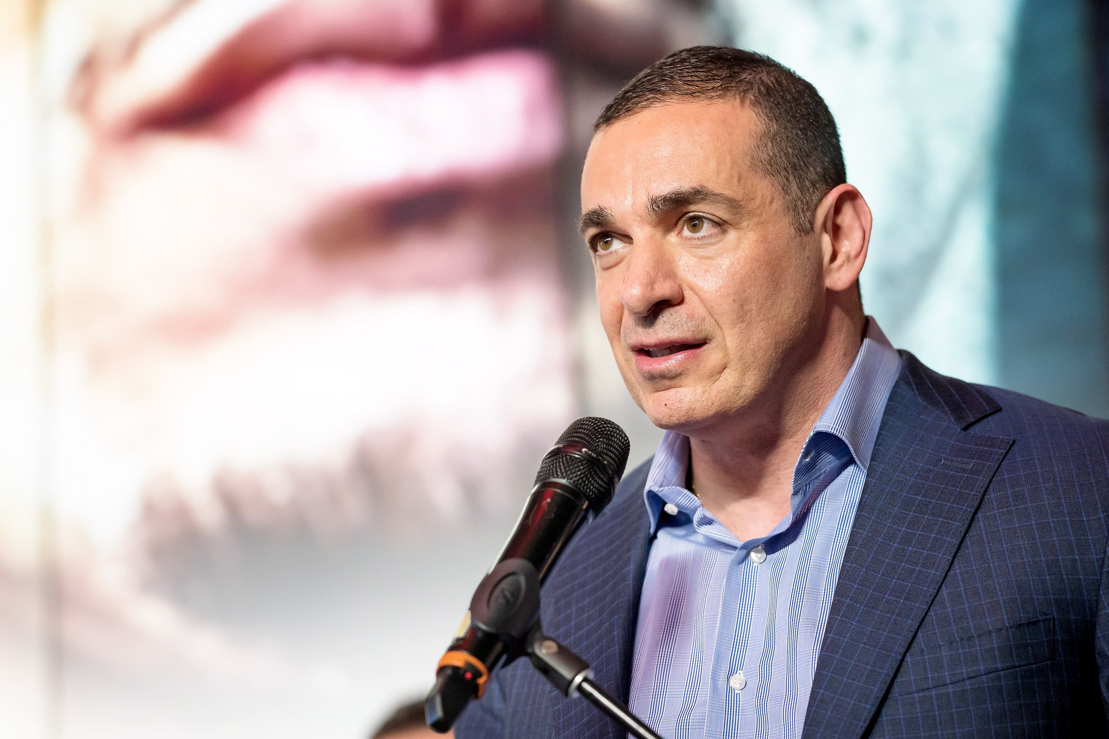 Le promoteur Camille Estephan a commenté le test positif aux stéroïdes de Jean Pascal.