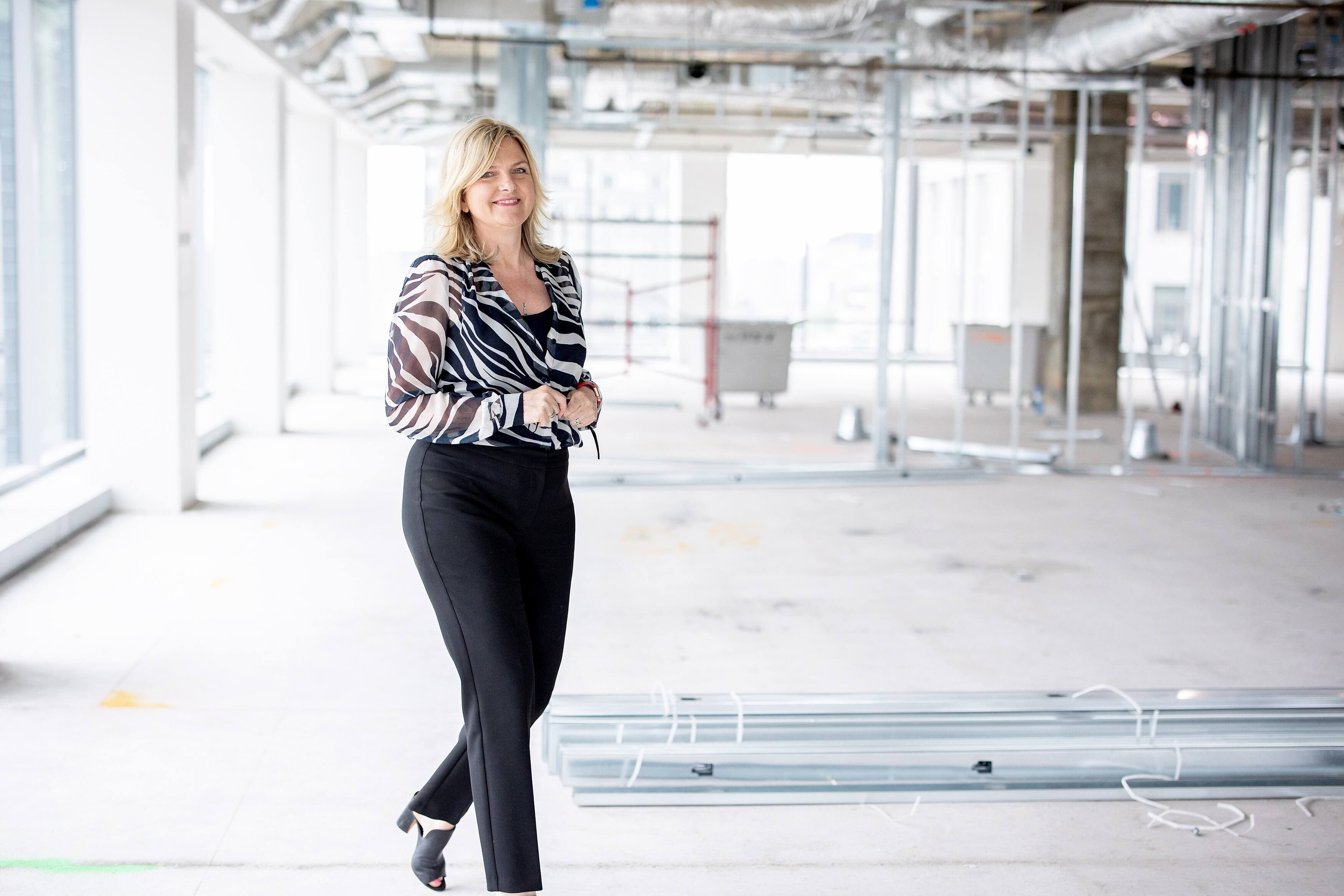 La directrice générale de SAP Canada, Cindy Fagen, a fait visiter au Journal le chantier des nouveaux bureaux montréalais de la multinationale allemande, aux 16e et 17e étages de la Place Ville Marie. SAP compte environ 1000 employés dans la métropole.