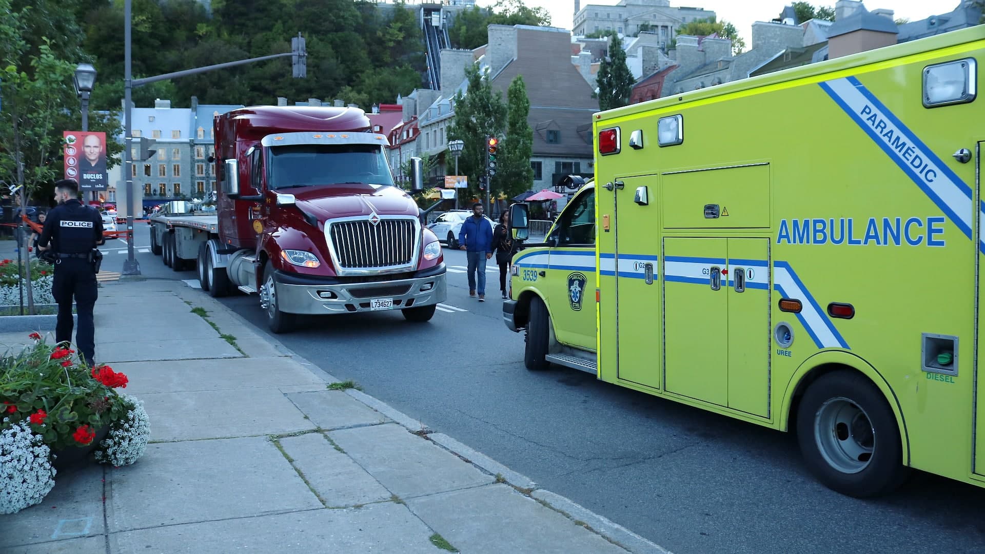 La victime, Petya Chivieva, a été fauchée en septembre 2019 sur le boulevard Champlain. Le semi-remorque, qui circulait en direction est, aurait pris la courbe en empiétant sur le trottoir.