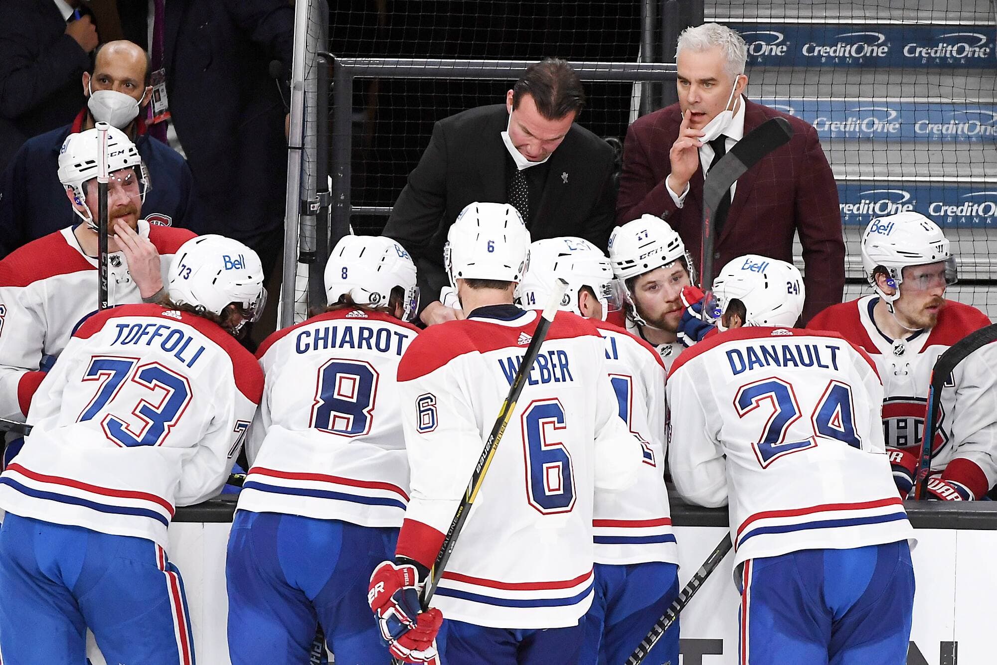 Confiné à sa résidence en raison de la COVID-19, l’entraîneur du Canadien, Dominique Ducharme, a hâte de retrouver ses joueurs.