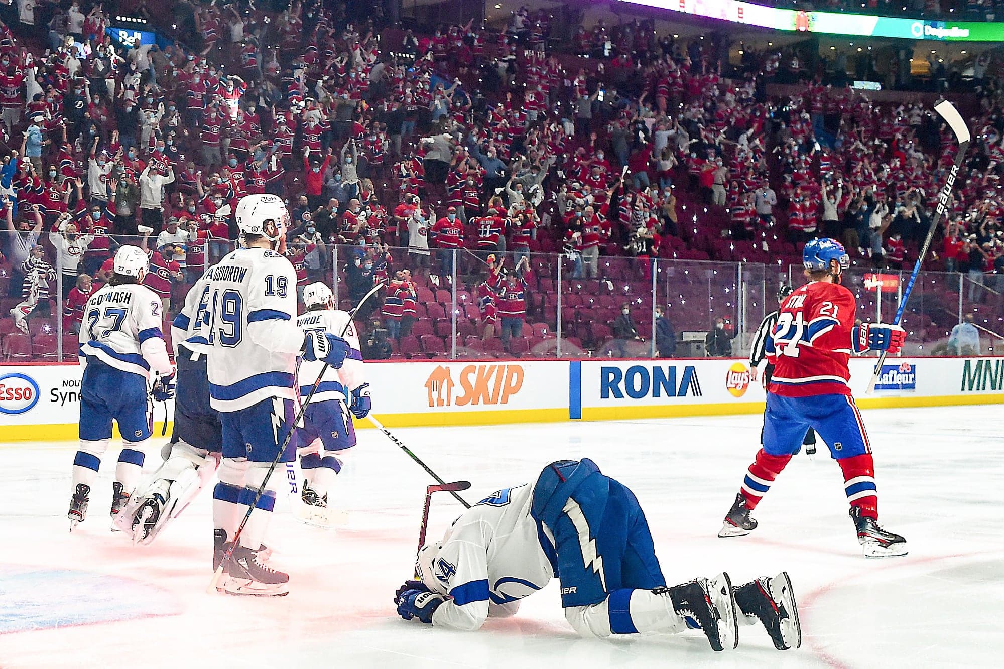 Juan Rutta, du Lightning, s’en voulait après le but victorieux en prolongation de Josh Anderson, hier soir, au Centre Bell, privant l’équipe floridienne de la coupe Stanley.