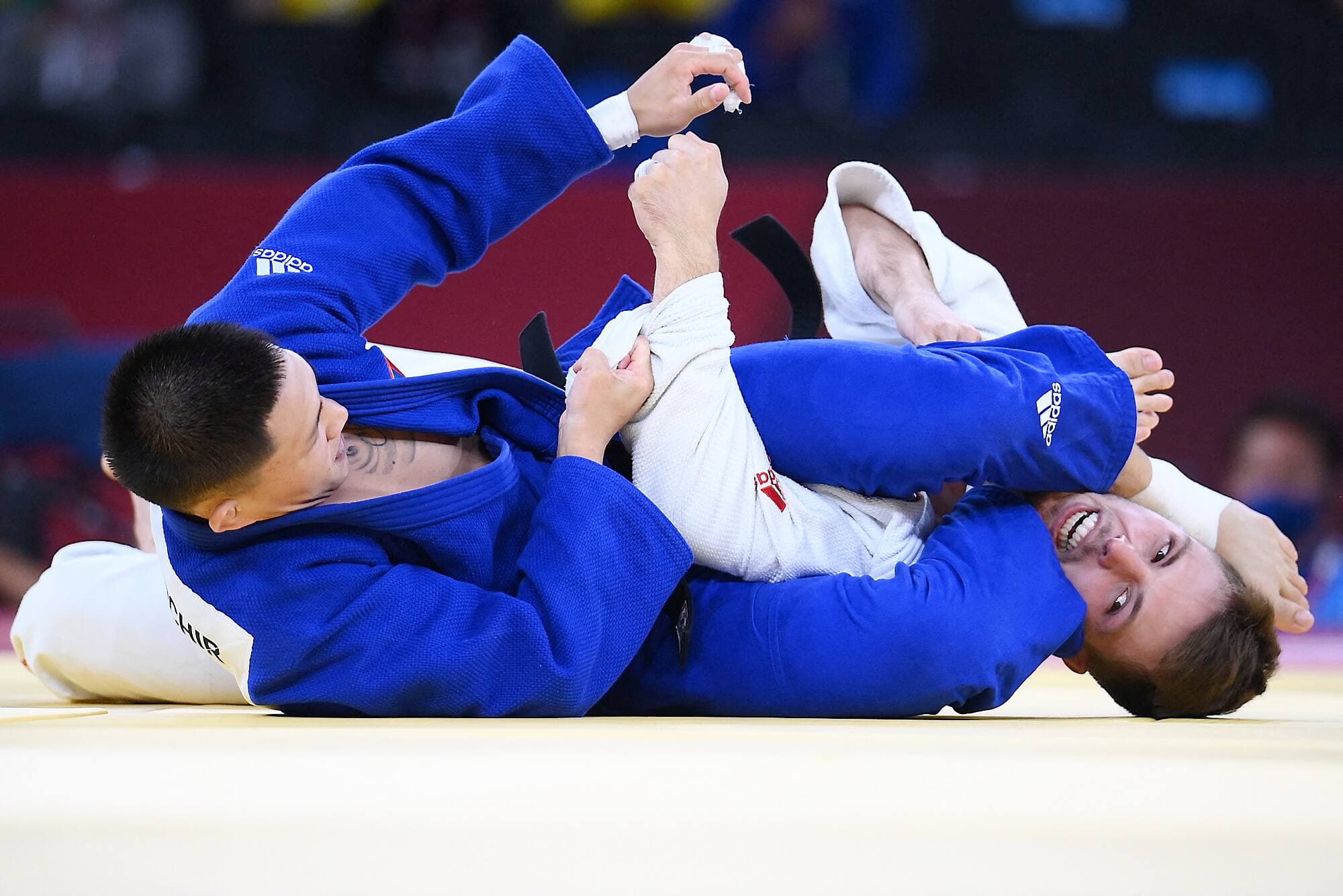 Trente-deux secondes après le début du combat, le Mongolien Tsogtbaatar Tsend-Ochi a forcé Arthur Margelidon à concéder la victoire.