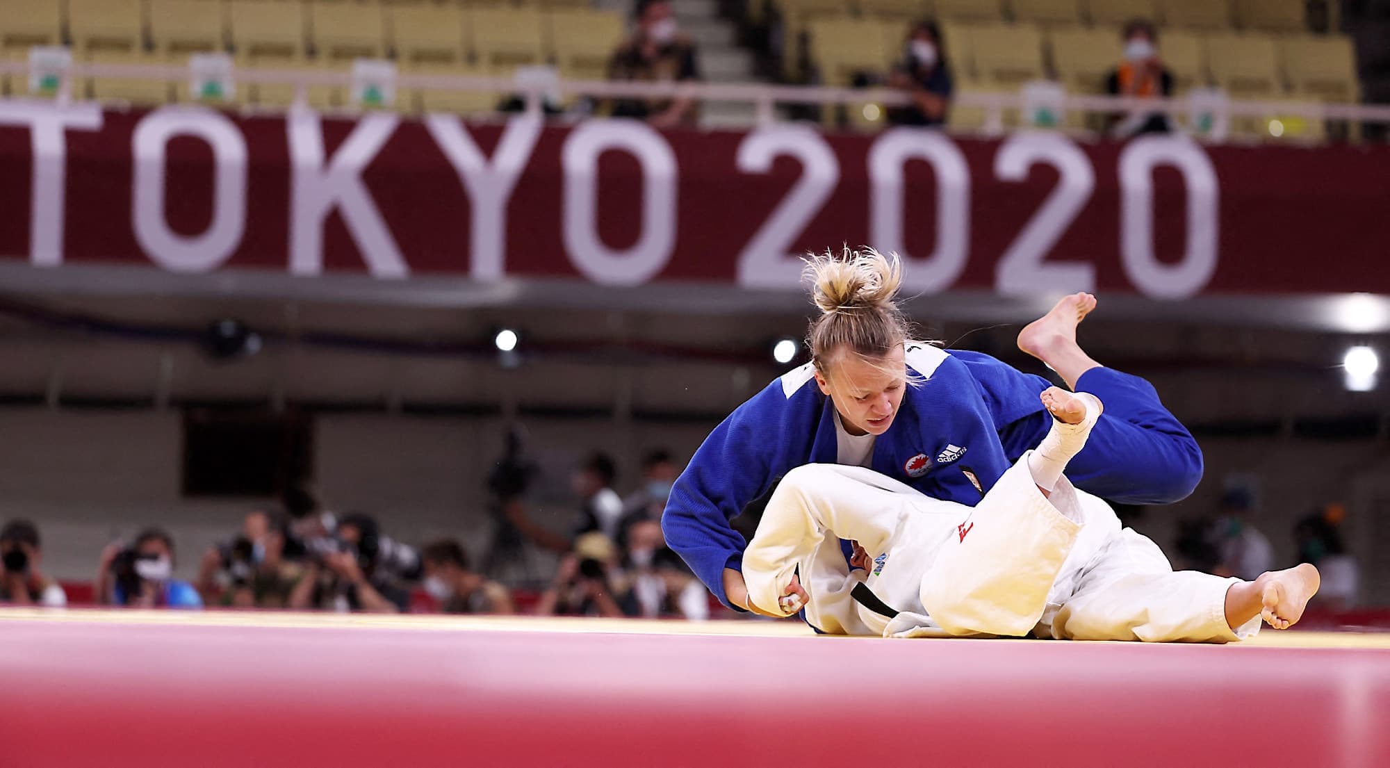 Jessica Klimkait a livré un rude combat contre la Slovène Kaja Kajzer pour remporter la médaille de bronze.