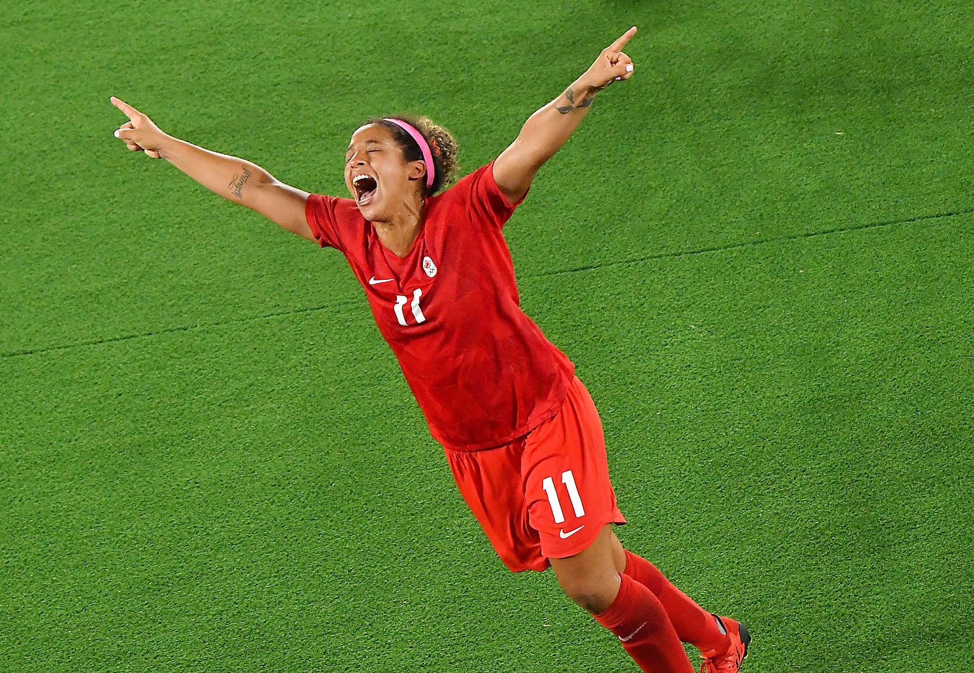 Desiree Scott crie sa joie après la victoire.