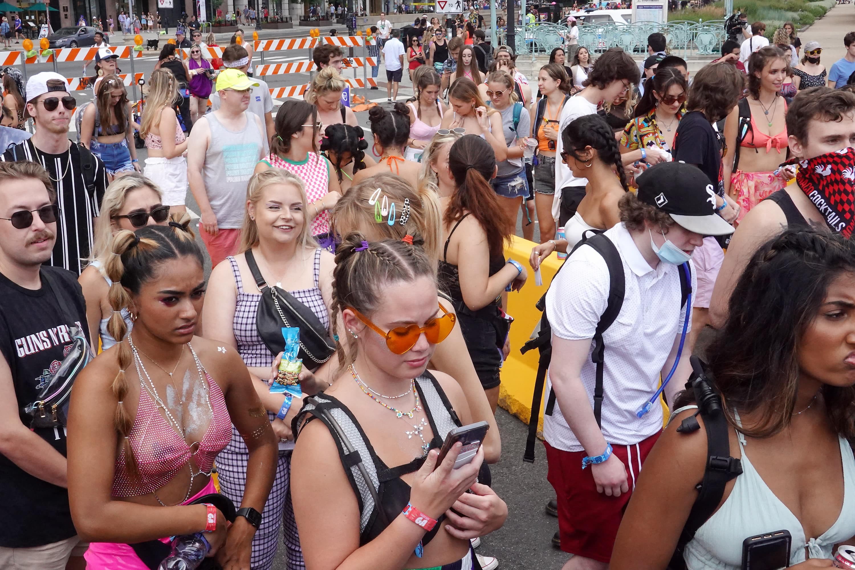 Les autorités ont rapporté un total de 40 cas de COVID-19 chez les 352 000 personnes vaccinées qui ont participé au festival Lollapalooza à Chicago.