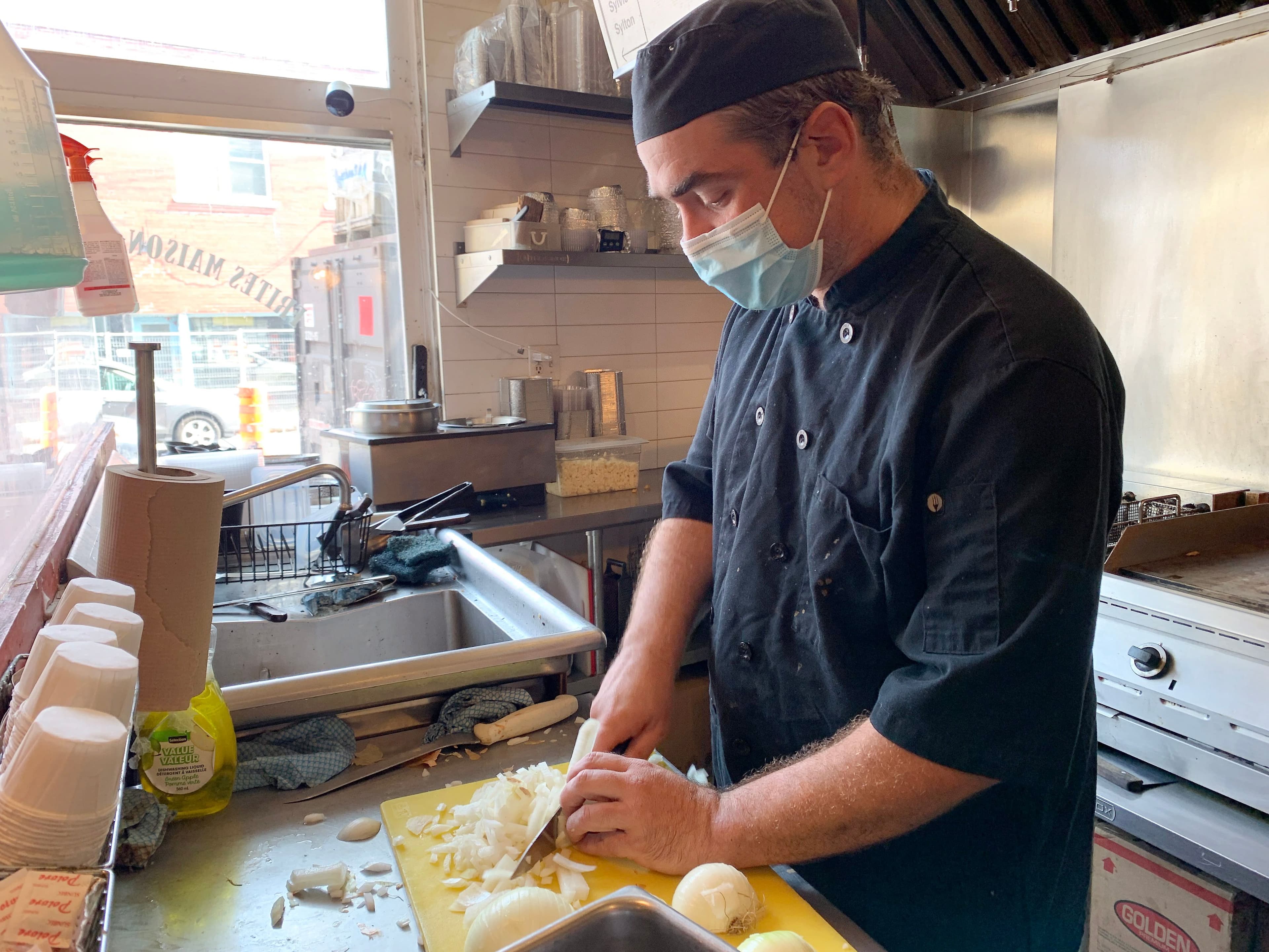 Stéphane Bouchard, copropriétaire du Casse-croute chez Gaston