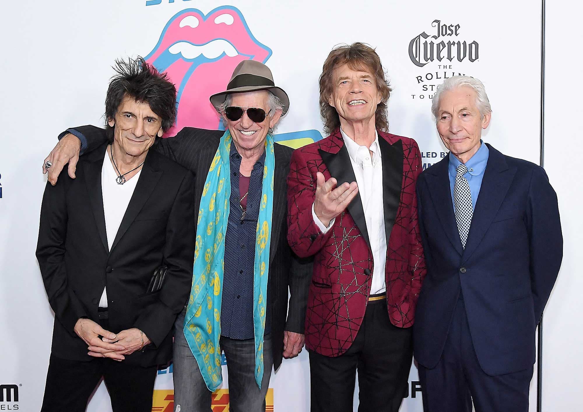 Ronnie Wood, Keith Richards, Mick Jagger et Charlie Watts lors d’un événement mondain à New York, le 15 novembre 2016.