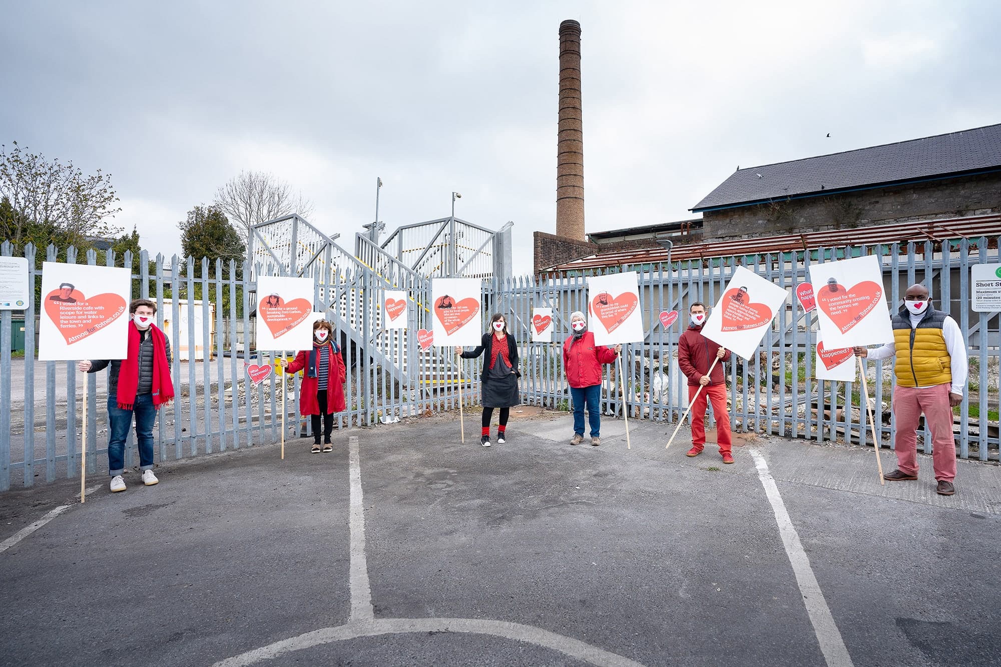 Manifestation en faveur du projet résidentiel inclusif que des citoyens comptaient réaliser sur le site de l’ancienne usine de Dairy Crest, qui était détenue par Saputo.