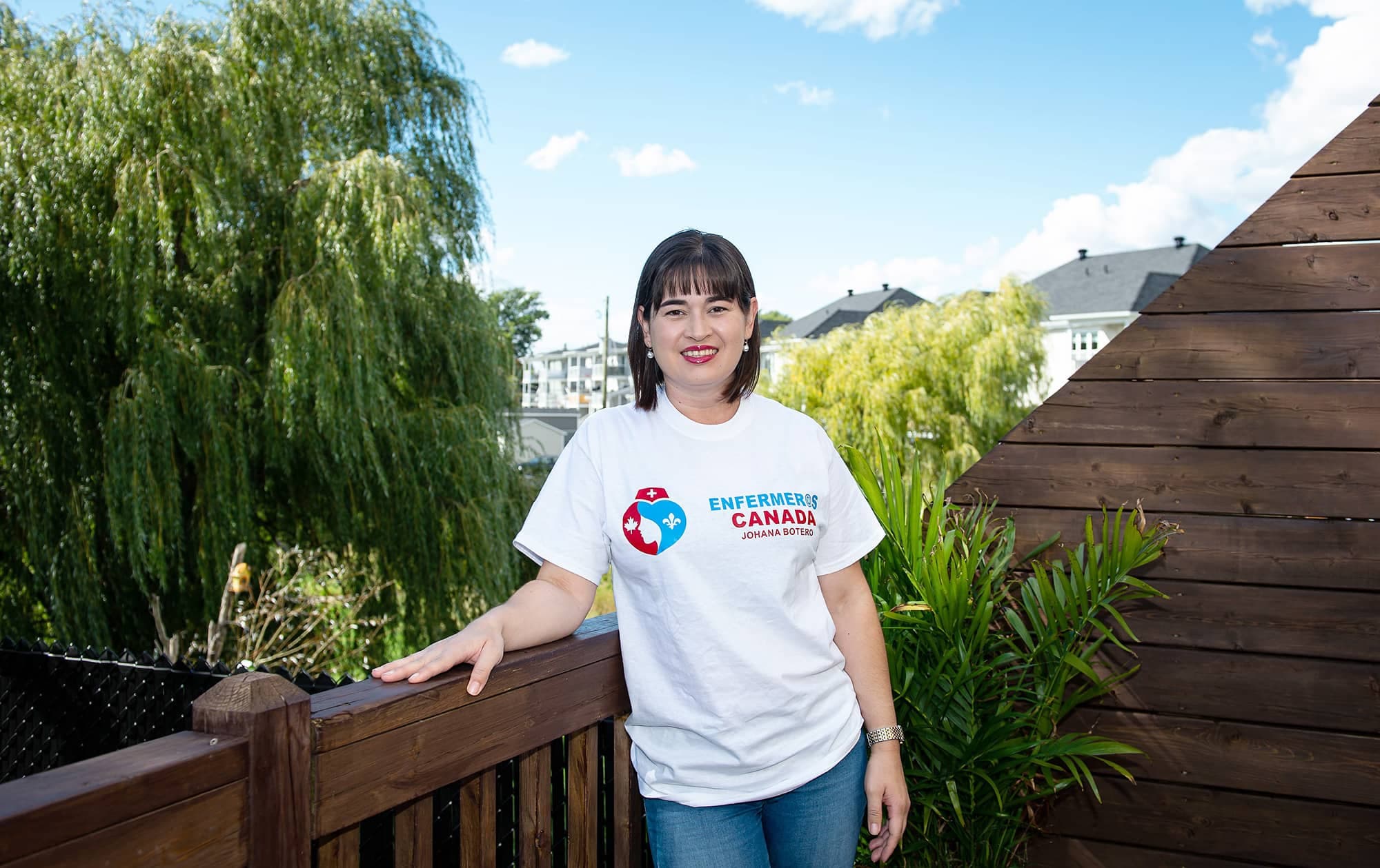 Johana Botero aide bénévolement les immigrantes sur sa page Facebook « Enfermeras en Canadá » (Infirmières au Canada).