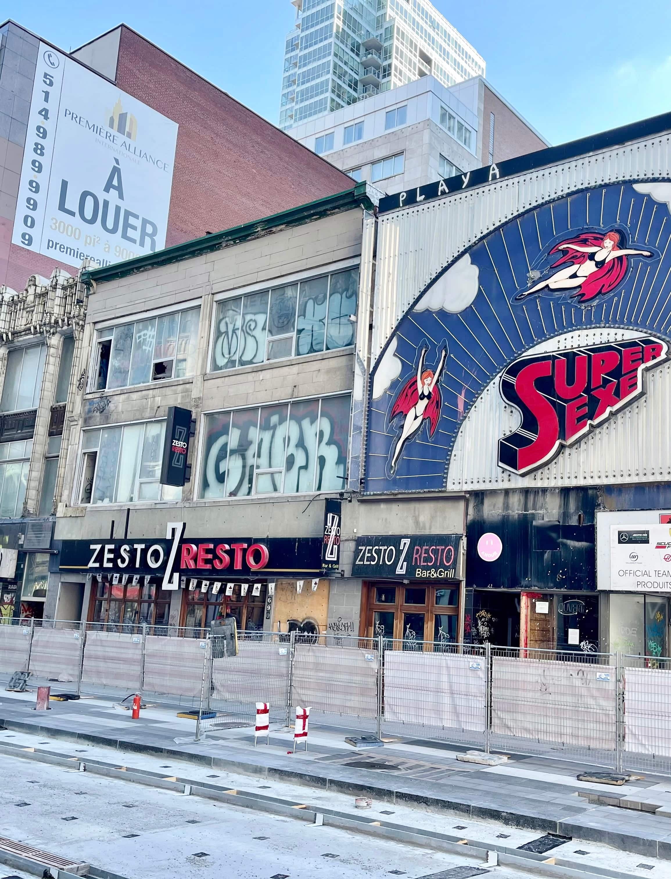 La Ville devrait imposer des permis d’inoccupation pour les immeubles vides négligés.