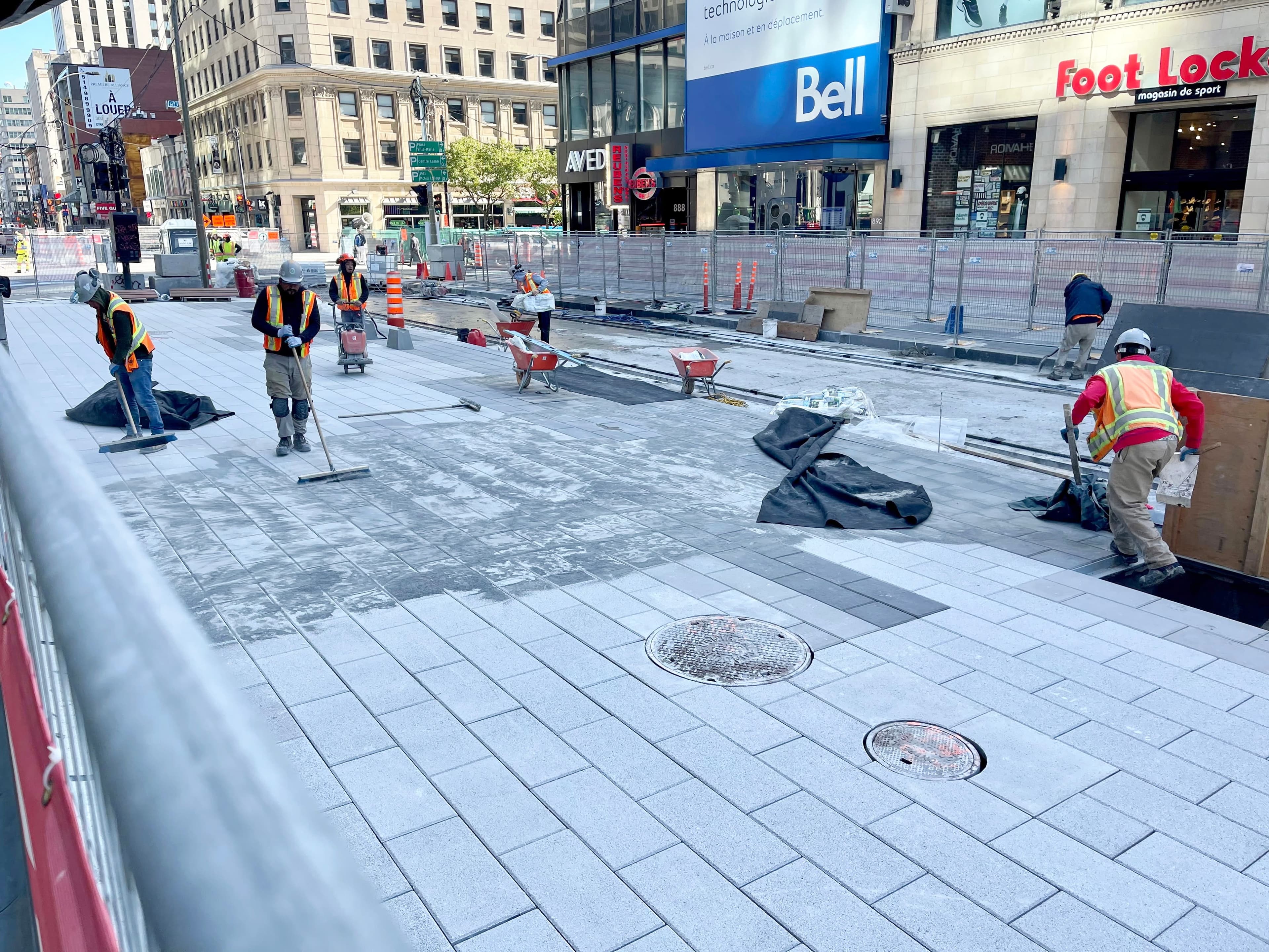 La réfection de la rue Sainte-Catherine chambarde le secteur.