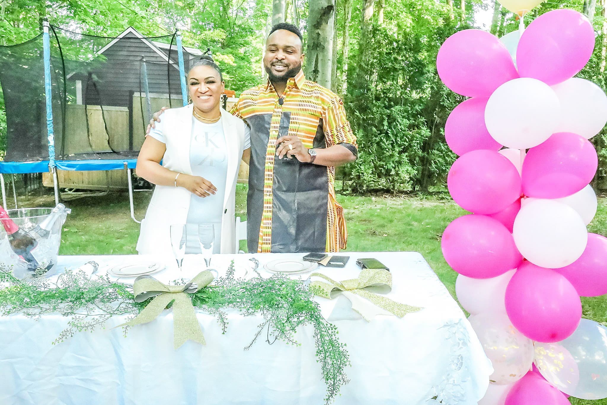 Carmen Mukendi en compagnie de son conjoint, Paul Mukendi, alors qu’elle célébrait son 38<sup>e</sup> anniversaire de naissance, en août dernier.