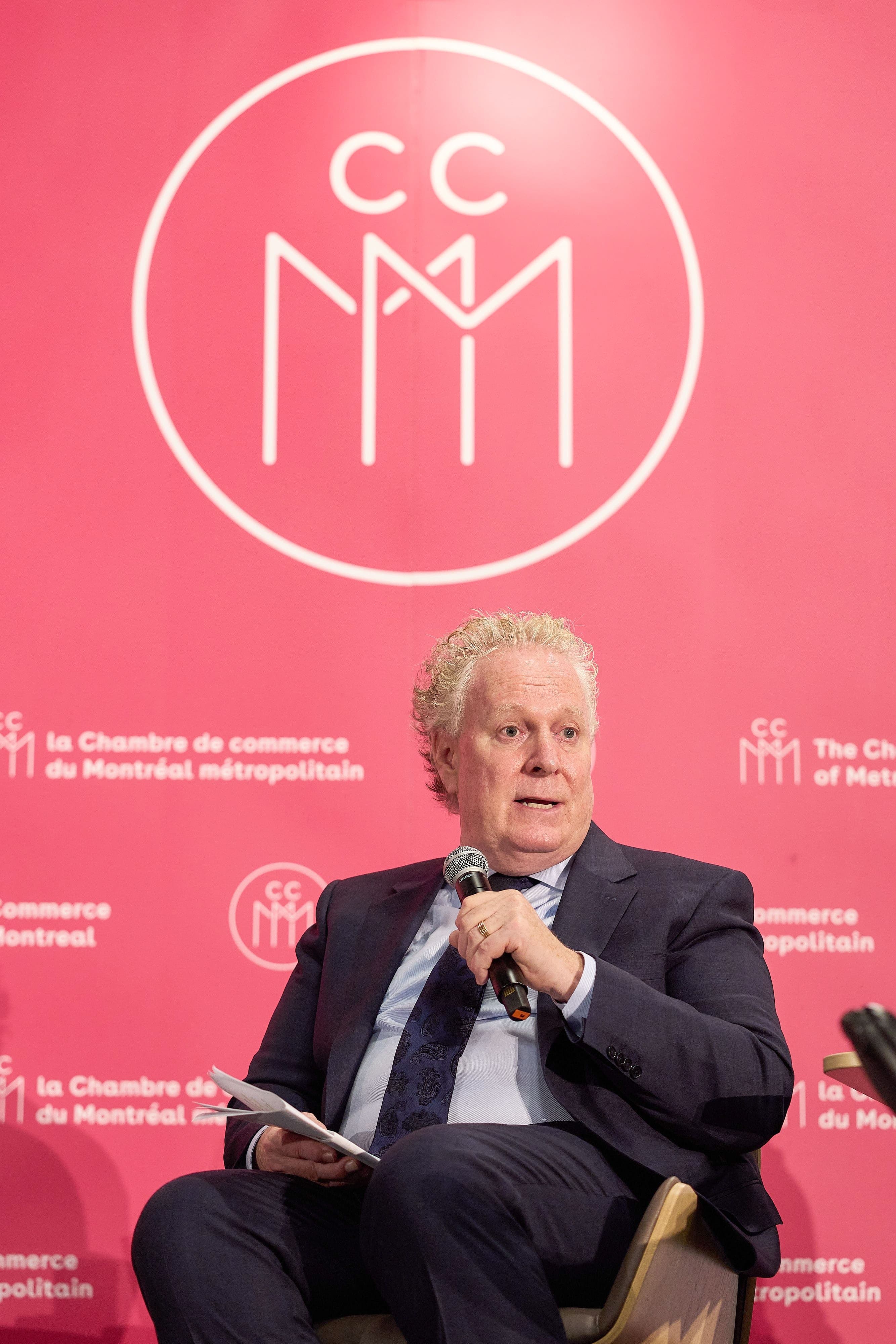 M. Charest a rappelé, hier, aux membres de la CCMM que la Chine est devenue le manufacturier du monde entier en fournissant des produits de consommation à bas prix. Il œuvre présentement au sein du cabinet d’avocats McCarthy Tétrault.
