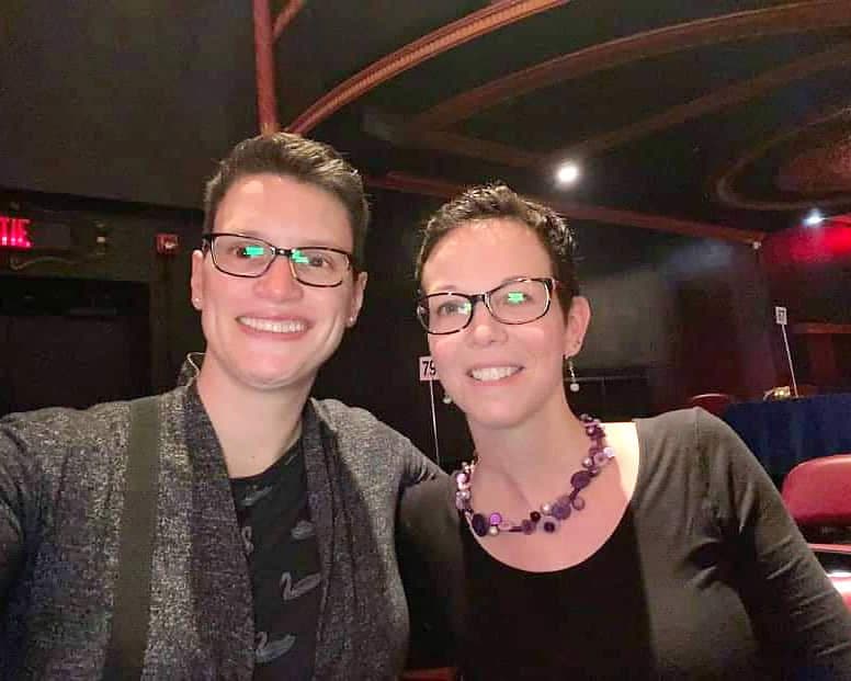 Delphine Vanhalle (à gauche) et sa conjointe, Geneviève Lapointe, espèrent aller en Belgique.