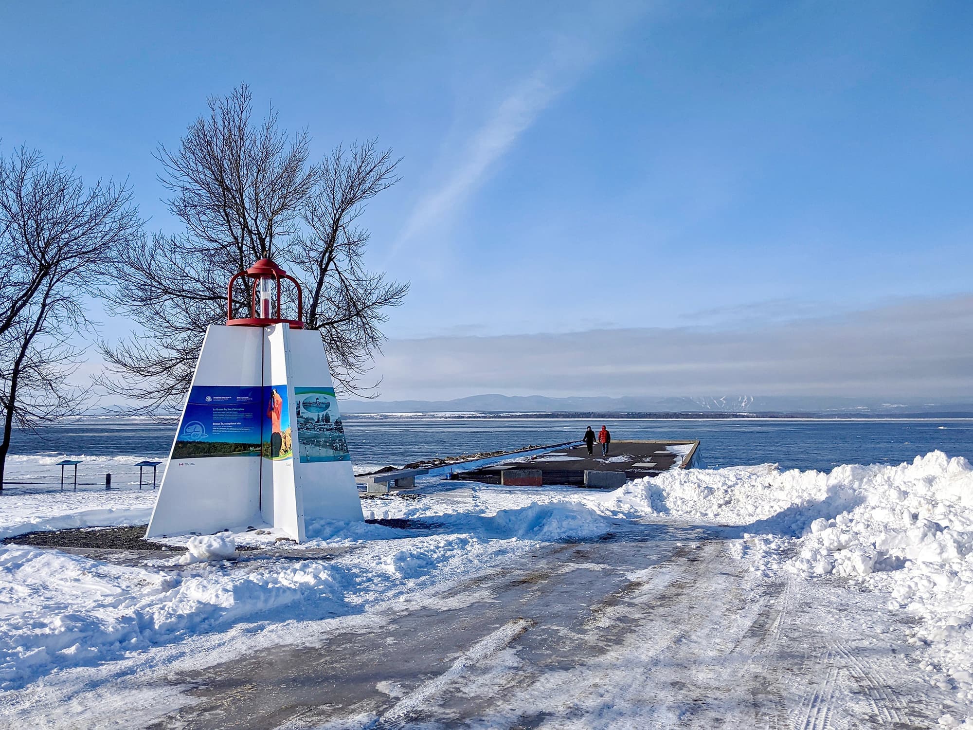 Le quai de Berthier-sur-Mer et sa superbe vue sur le fleuve.