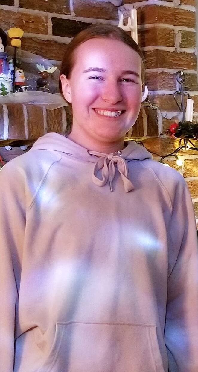 Sara, 14 ans, a retrouvé le sourire grâce au cheerleading avec la reprise du sport, l’automne dernier.