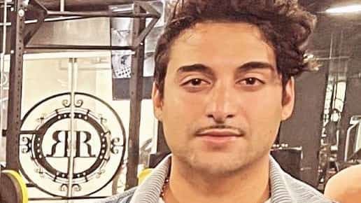 James William Awad. Organisateur