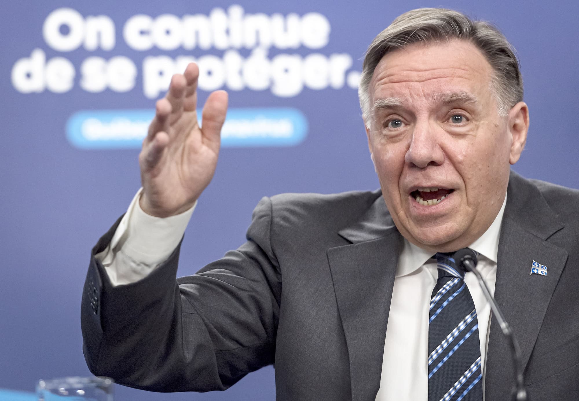 Le premier ministre François Legault a fait un bilan de la pandémie, jeudi à Montréal, en compagnie du ministre de la Santé et du directeur de santé publique.