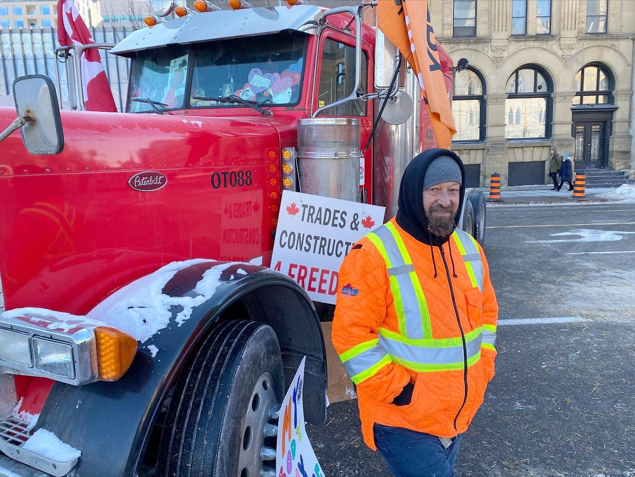L’Ontarien Andrew Broe est là depuis le tout premier jour du siège dans la capitale.
