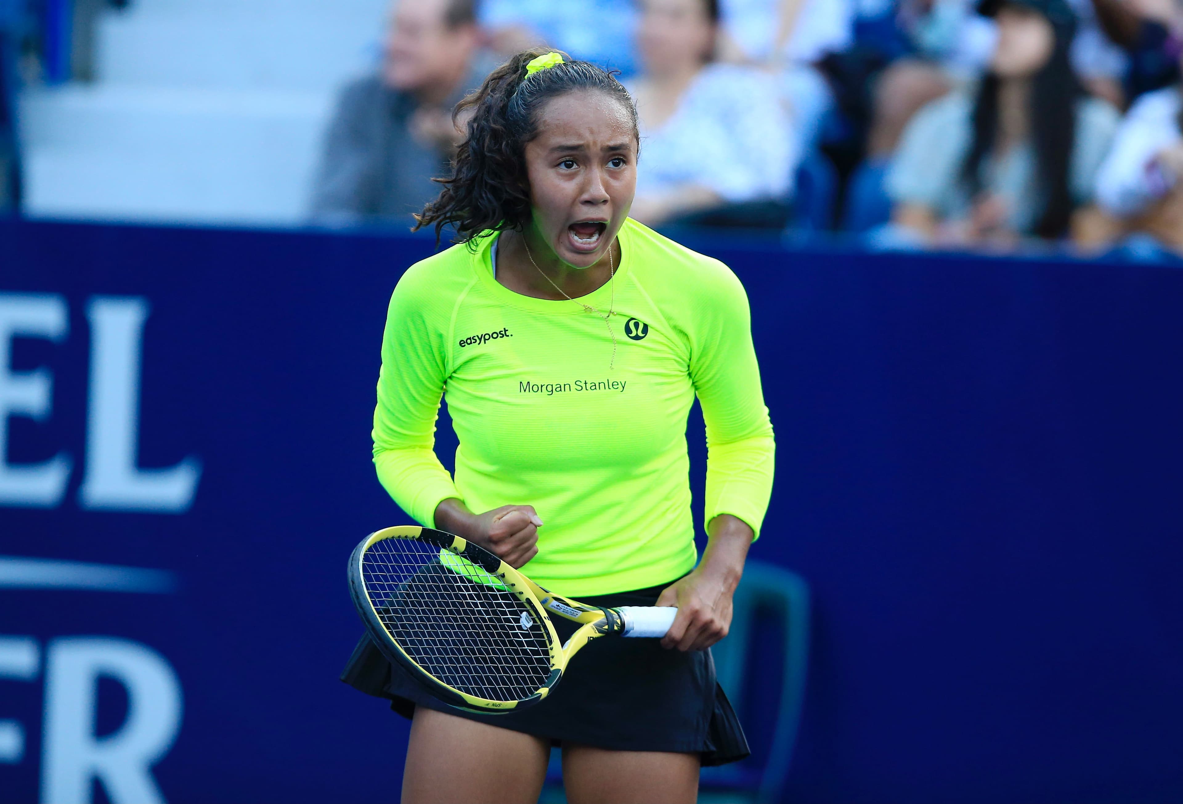Leylah Fernandez célèbre un point remporté en finale à Monterrey.