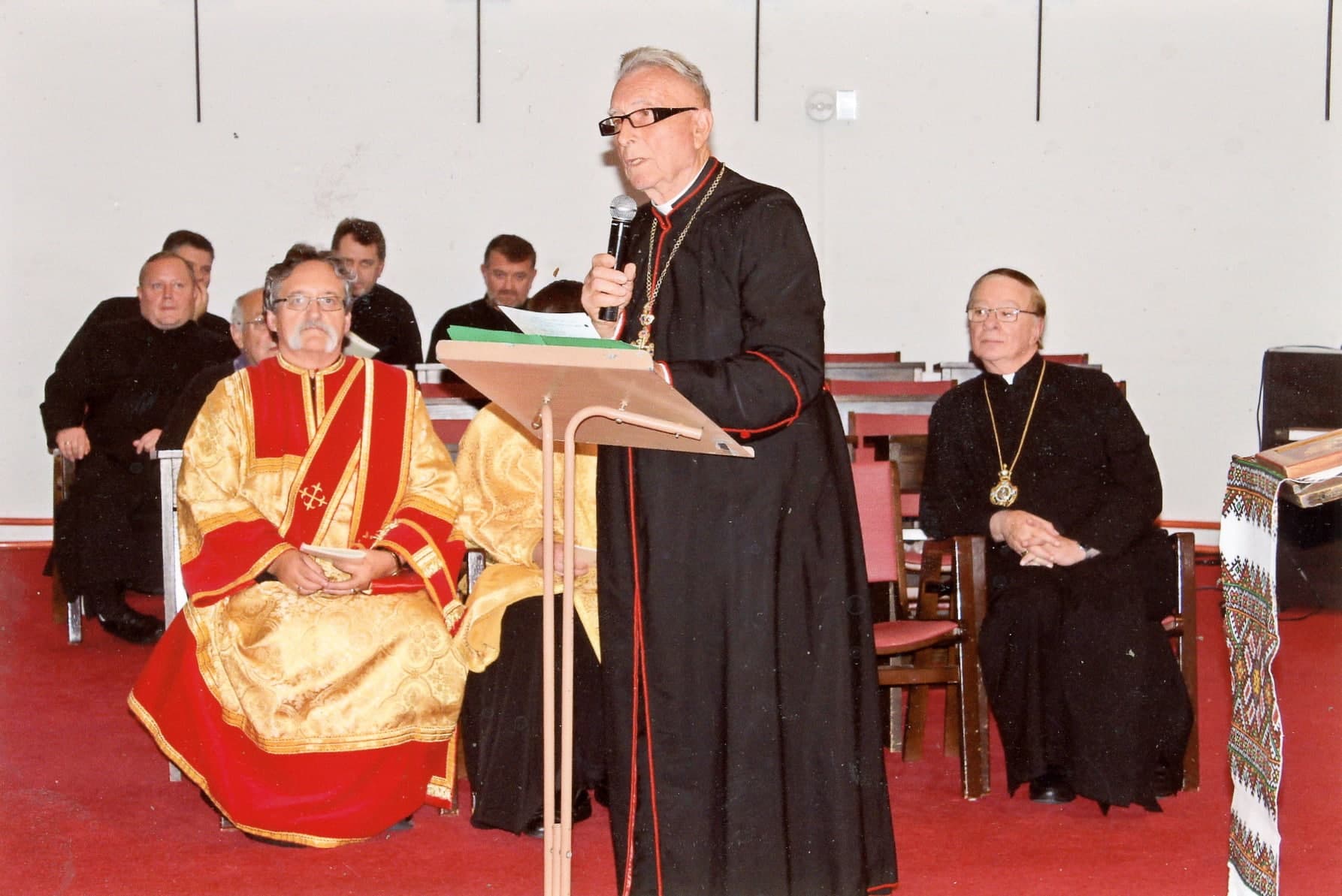 Lev Chayka officiait en Abitibi et au nord de l’Ontario.