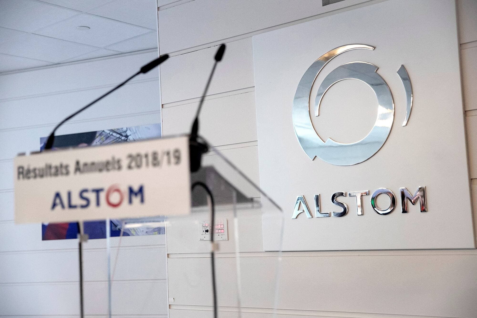 La Caisse de dépôt et placement du Québec est devenue le plus important actionnaire d’Alstom au moment de la fusion avec Bombardier Transport, en janvier 2021. Alstom possède 20 % de l’entreprise ferroviaire russe Transmashholding.