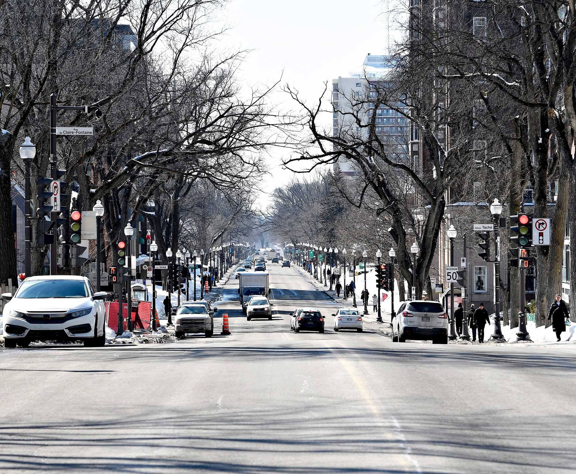 La circulation sur la Grande Allée (photo) et sur le boulevard Laurier deviendra compliquée à cause des aménagements prévus sur le boulevard René-Lévesque lors de la venue du tramway.