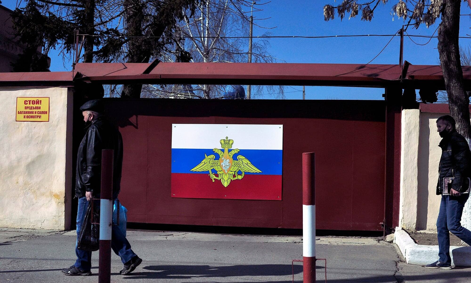 Une des bases militaires russes sur la route jusqu’à Tiraspol.