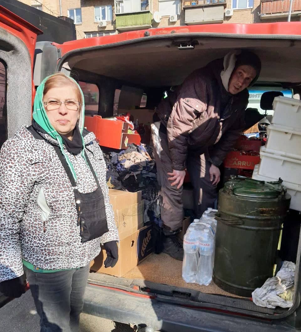 Tatiana Dziubenko, courtière en immeubles, a choisi de rester lorsque son fils s’est enrôlé dans l’armée.