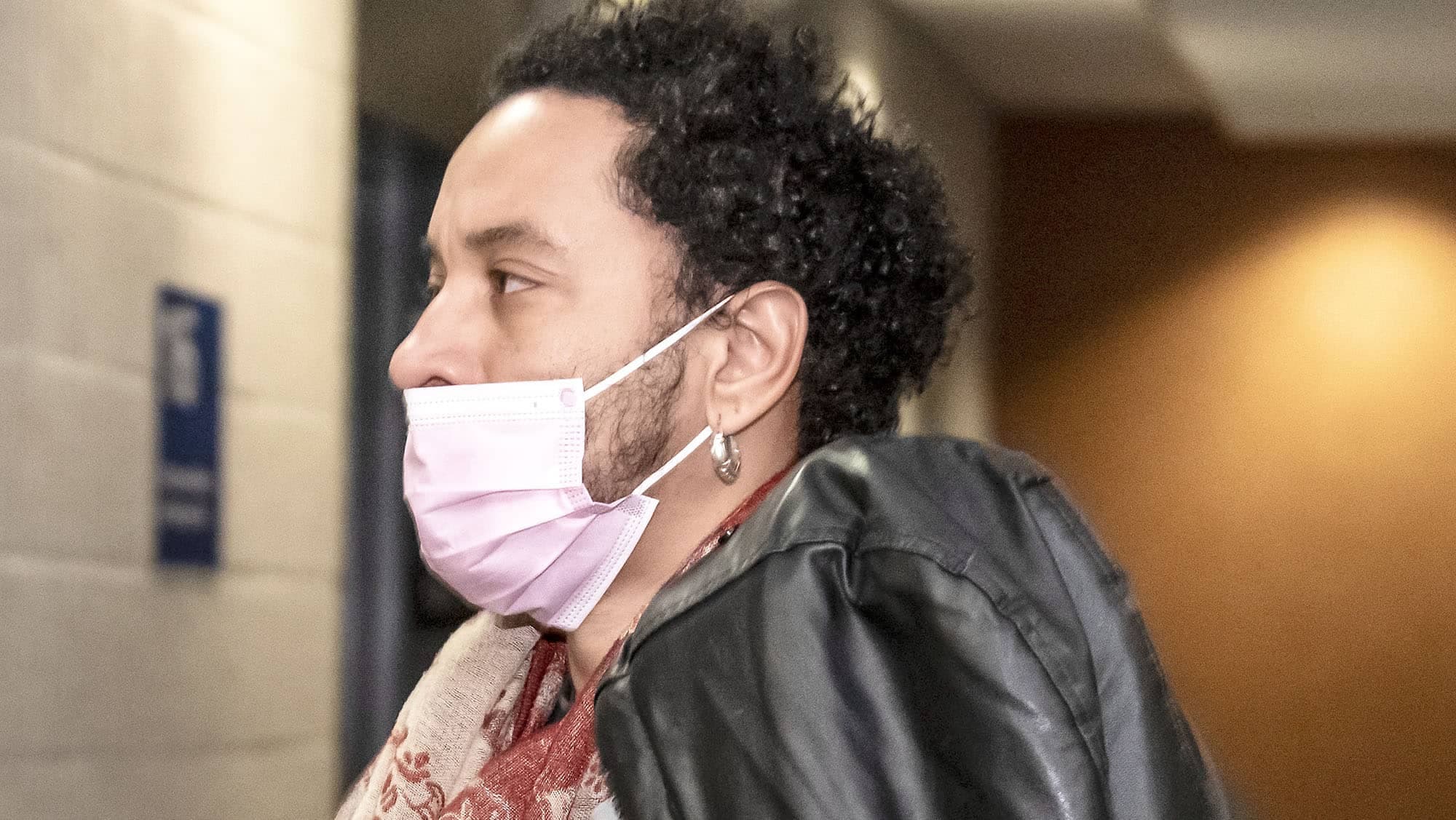 Guillaume Parisien, un technicien présent lors du drame, était au palais de justice de Montréal, mardi.