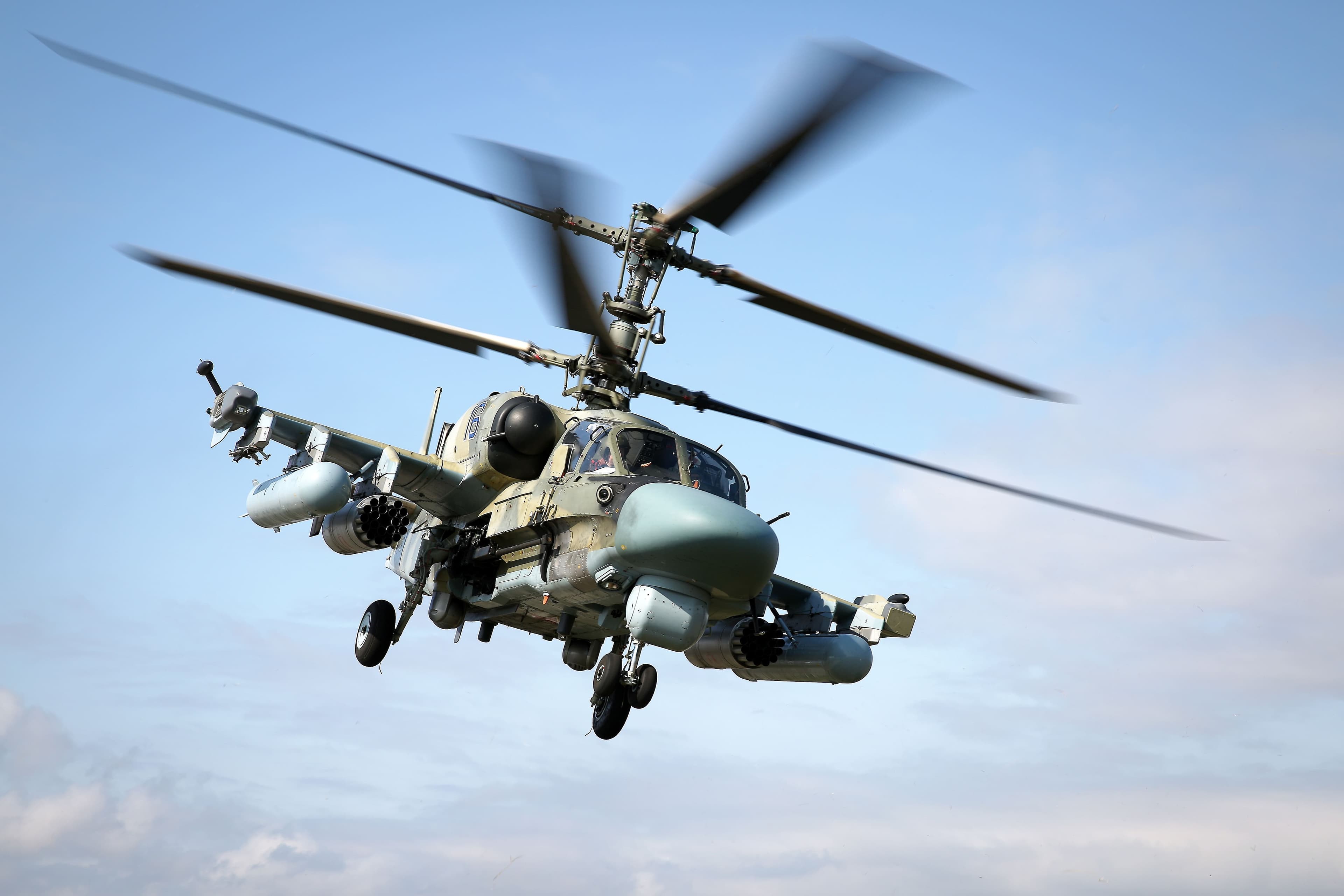 Un hélicoptère Kamov Ka-52 Alligator prenant part à une compétition militaire en Russie en 2019.