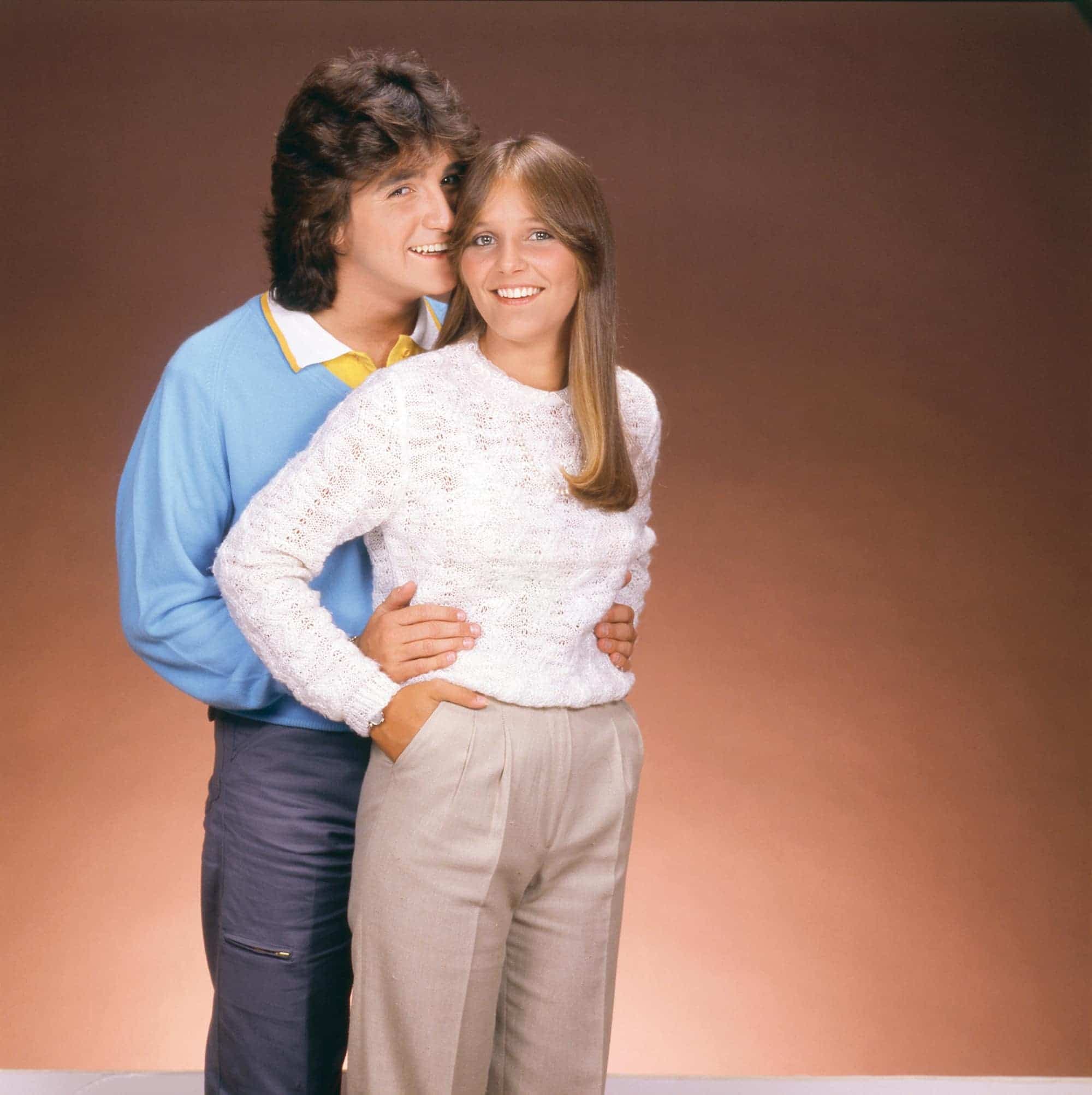 Même si le coup de foudre avait sonné bien avant, c’est seulement à 17 ans que Marie-Josée et René, 19 ans, ont vécu une relation plus sérieuse.