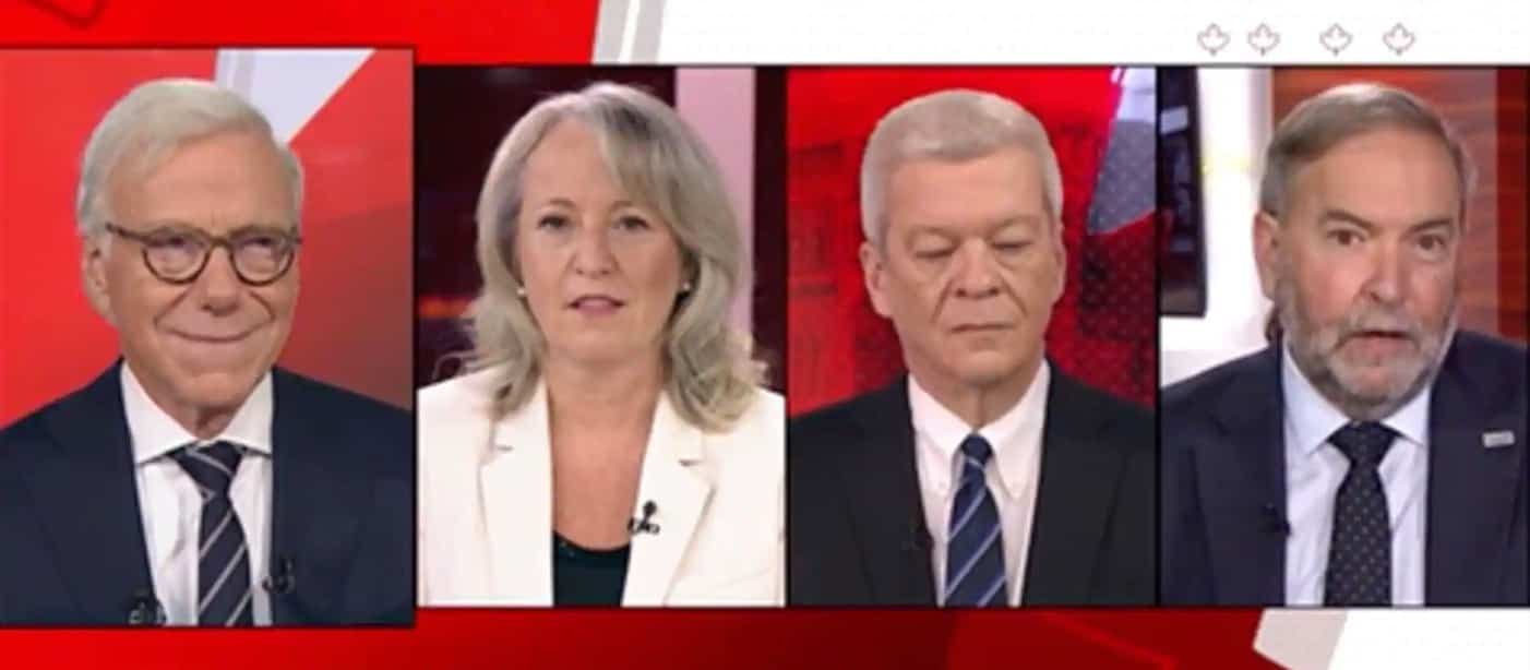 L'ombre derrière la tête de monsieur Mulcair a beaucoup fait jaser.