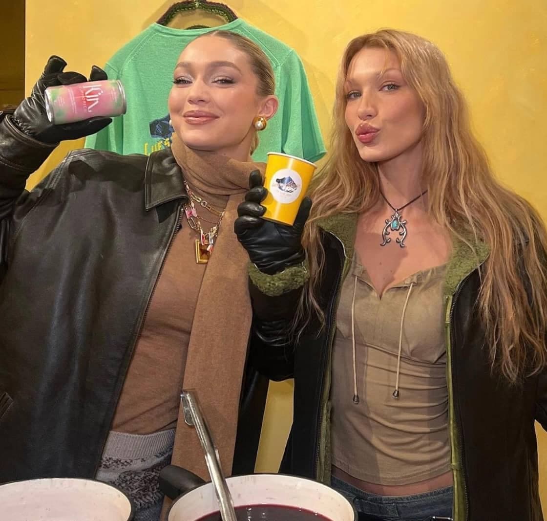 Instagram @bellahadid