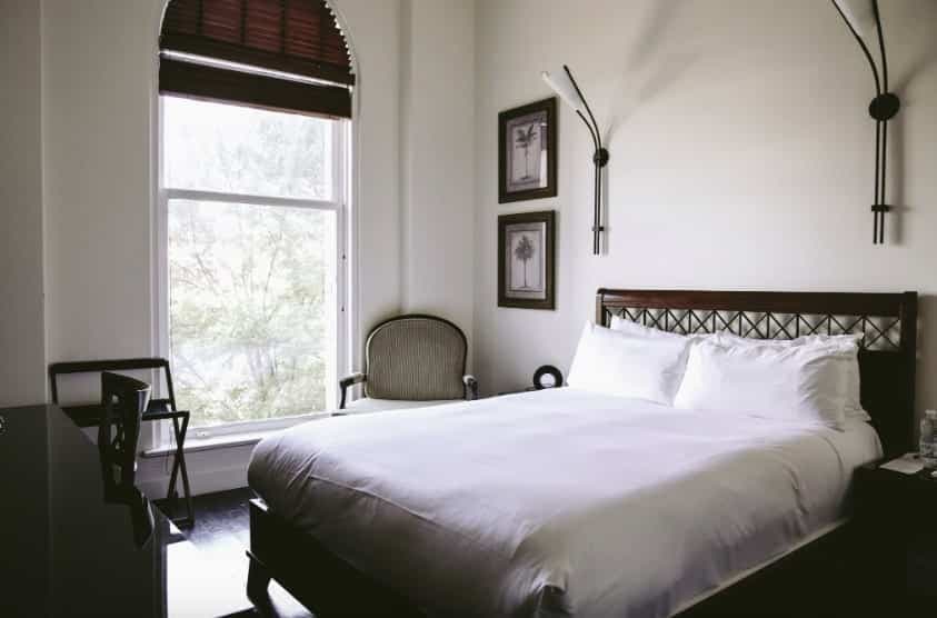 Facebook Hôtel Place d'Armes