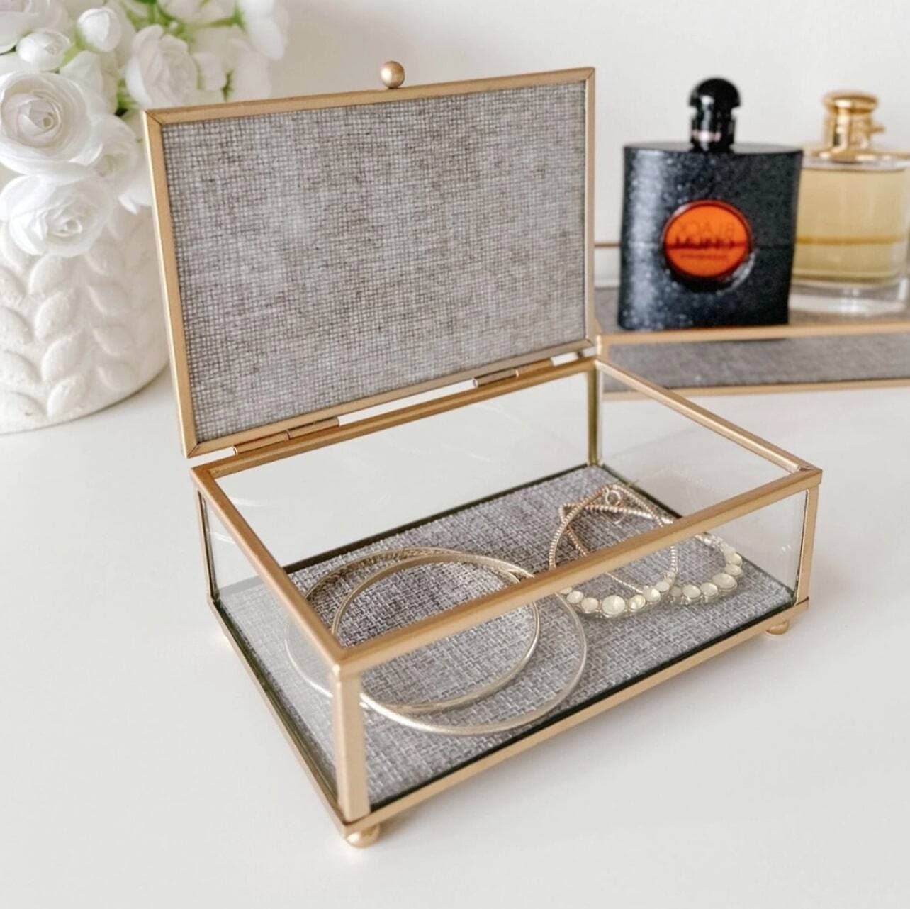 Courtoisie Linen Chest