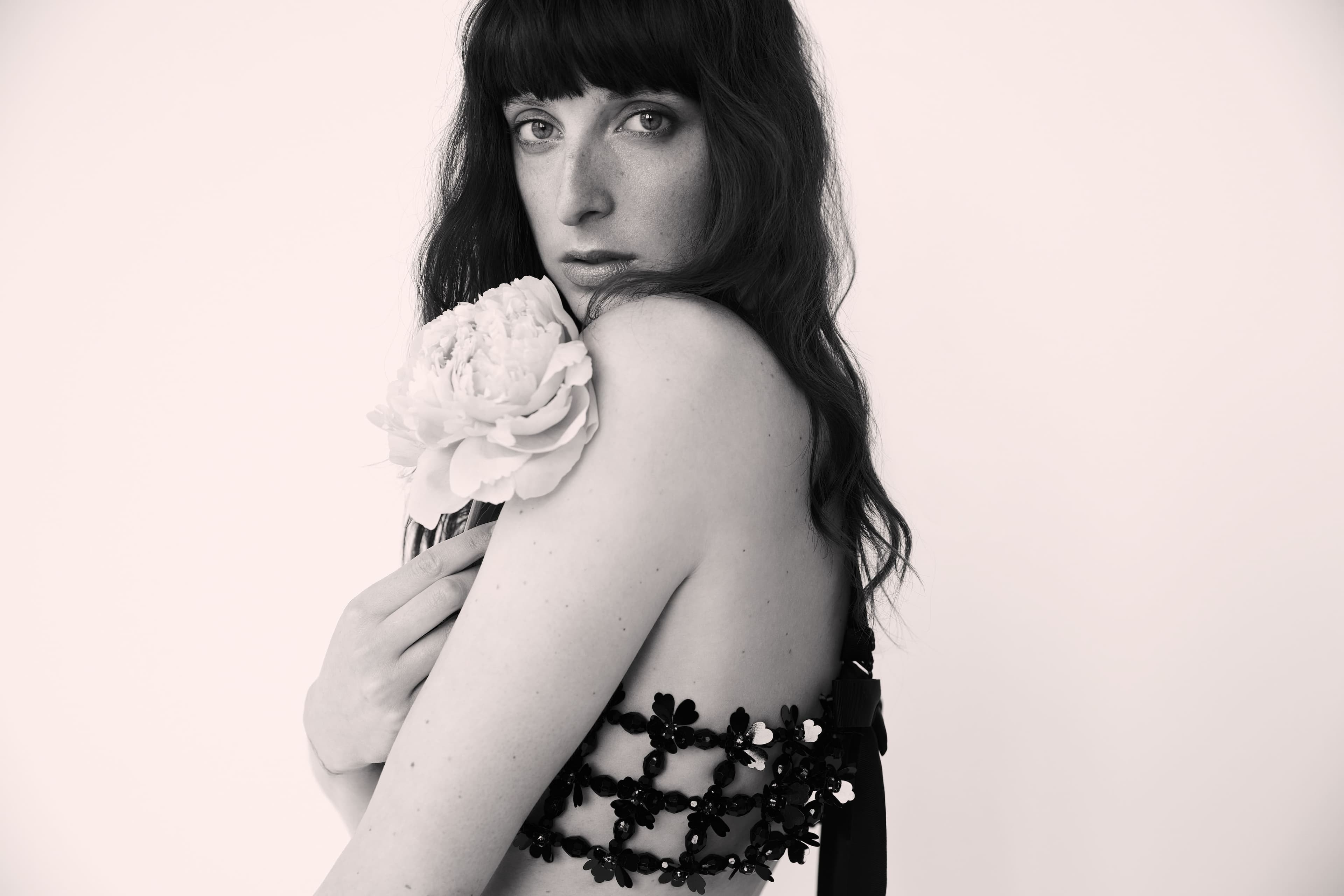 photos Leda & St.Jacques stylisme Florence O. Durand | direction mode Anthony Mitropoulos direction artistique Elsa Rigaldies