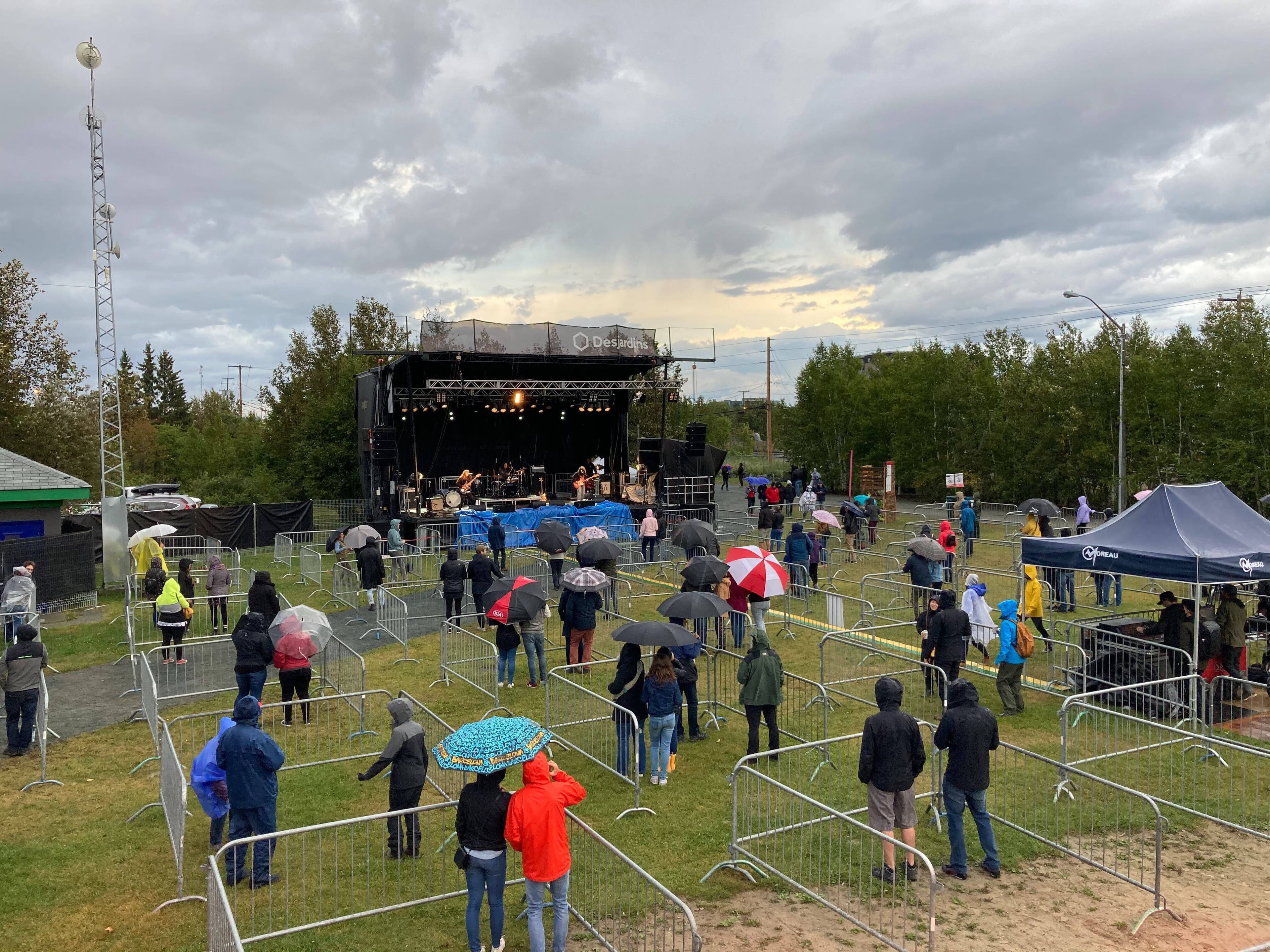 Les shows extérieurs au Festival de la musique émergente en Abitibi-Témiscamingue (2020).