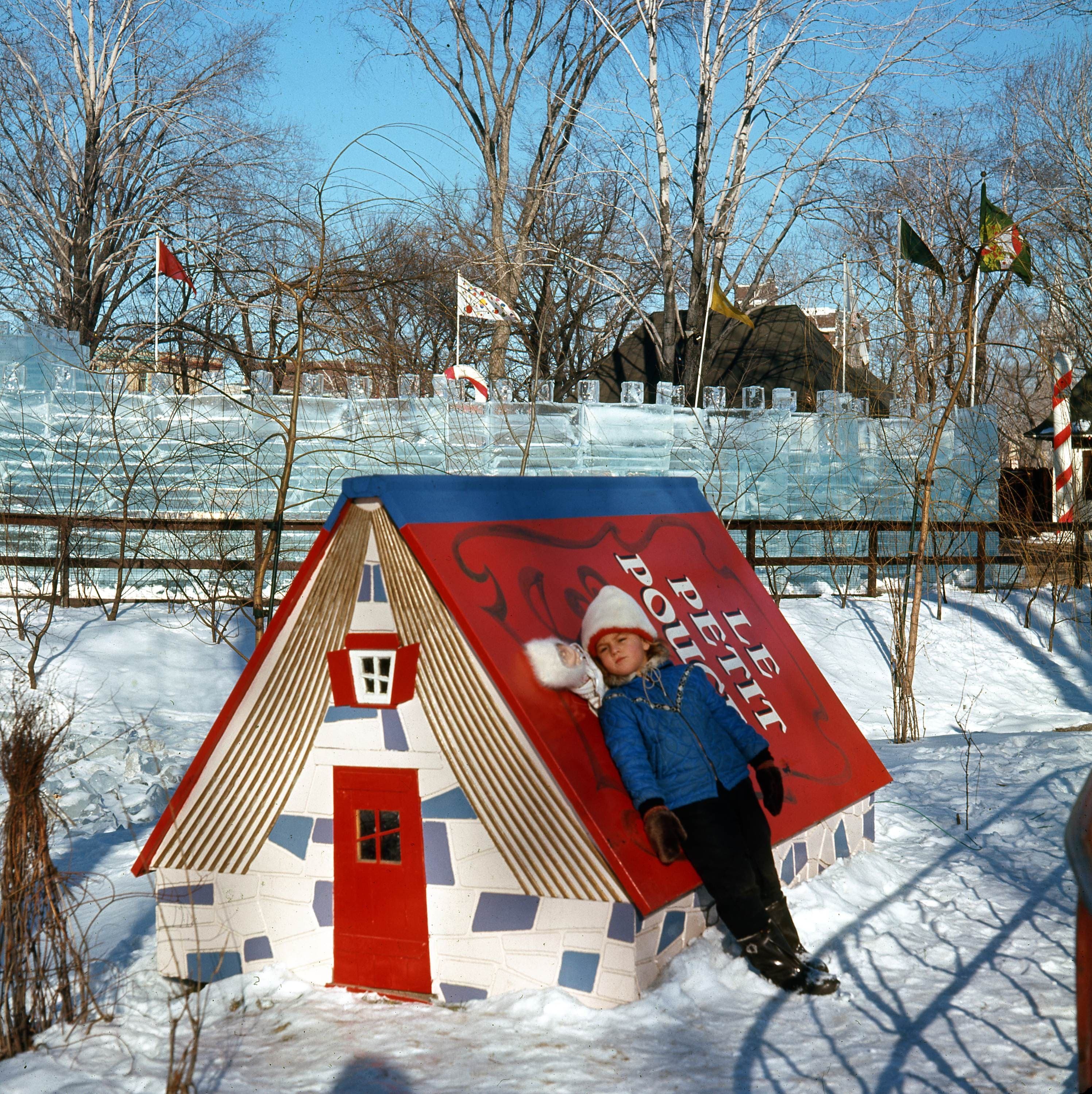 Le Jardin des merveilles à l'hiver 1965. Au dernier plan: le palais de glace annuel.