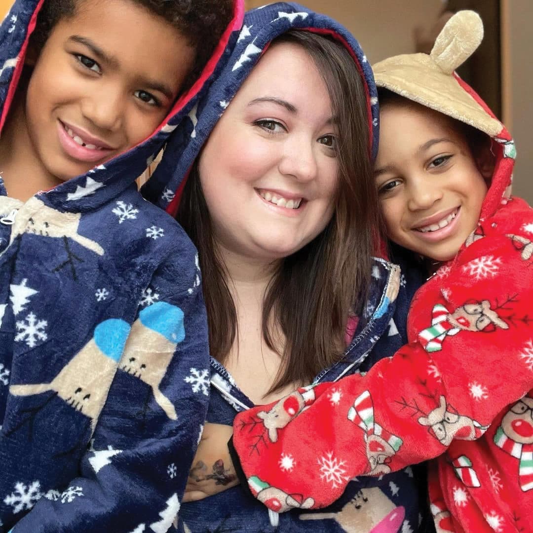 À 8 et 10 ans, ses fils font déjà preuve d’une belle ouverture.