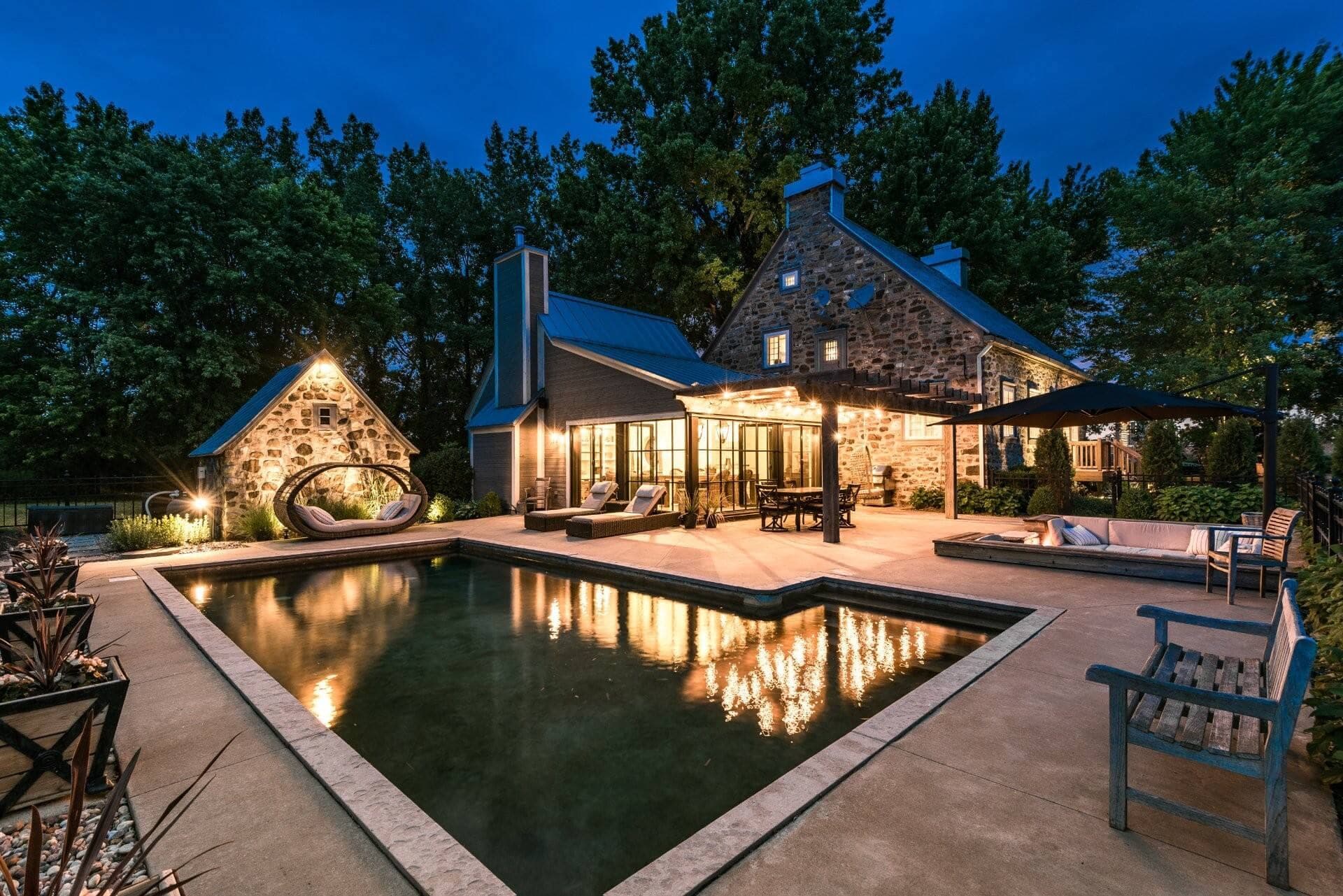 5425, CH. DES PRAIRIES, Brossard.