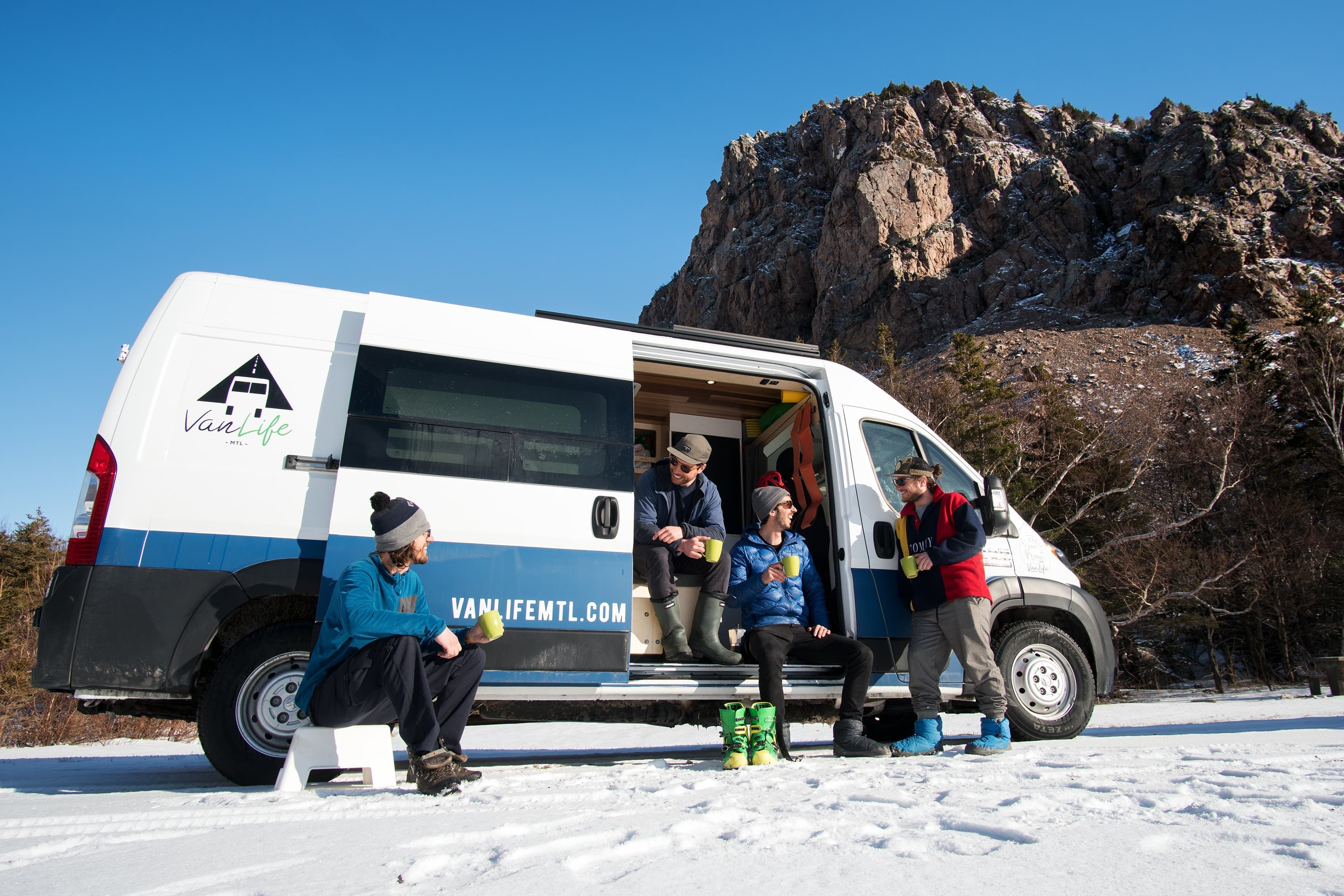 Photo: Jérôme Guay, Estski / @vanlifemtl